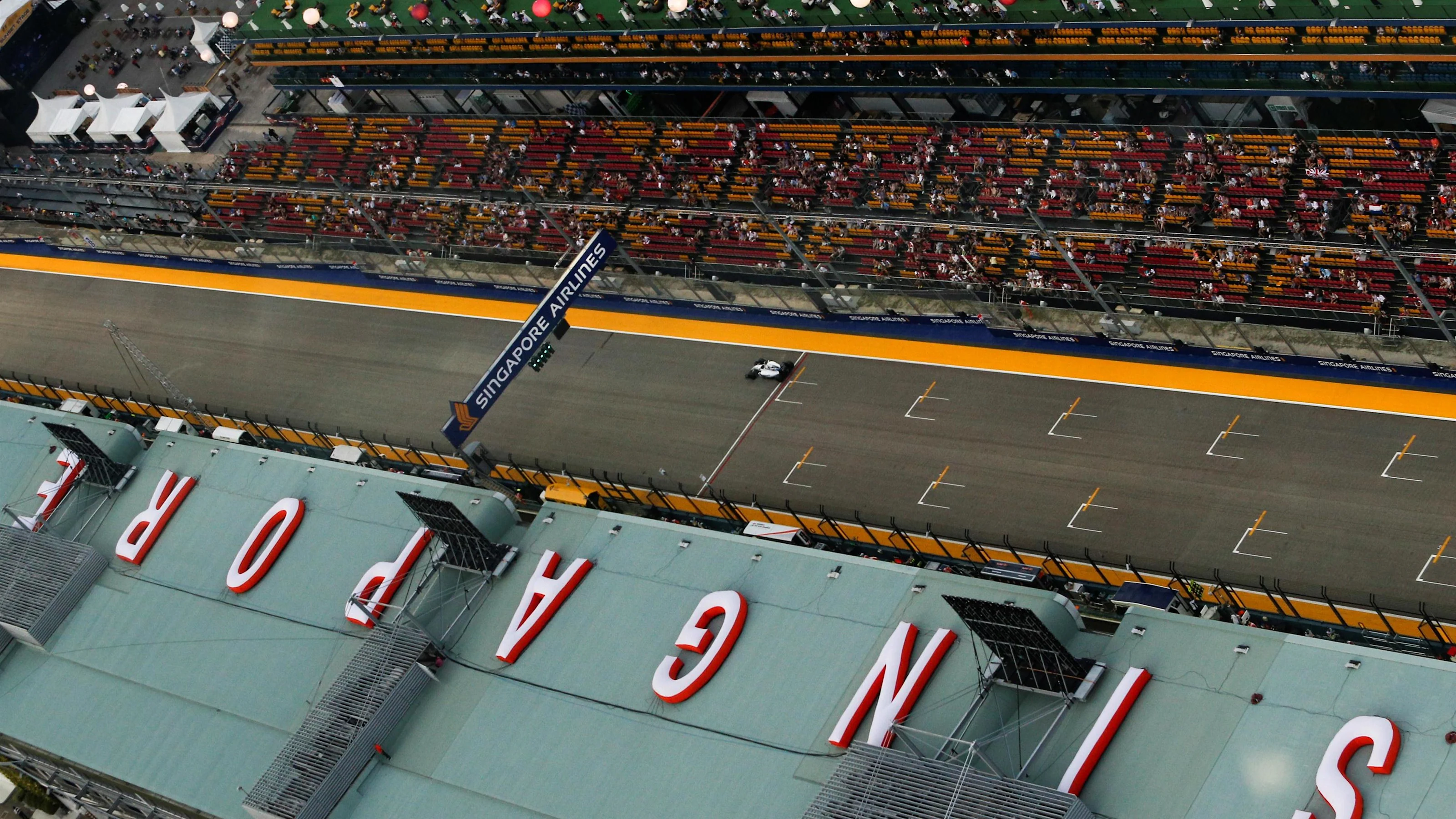 Valtteri Bottas (FIN) Williams FW38 at Formula One World Championship, Rd15, Singapore Grand Prix,