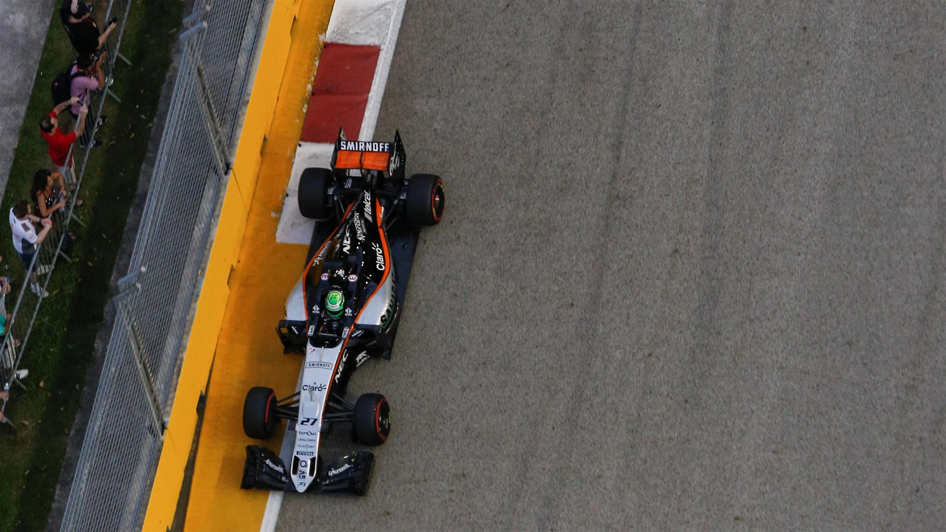Nico Hulkenberg (GER) Force India VJM09 at Formula One World Championship, Rd15, Singapore Grand