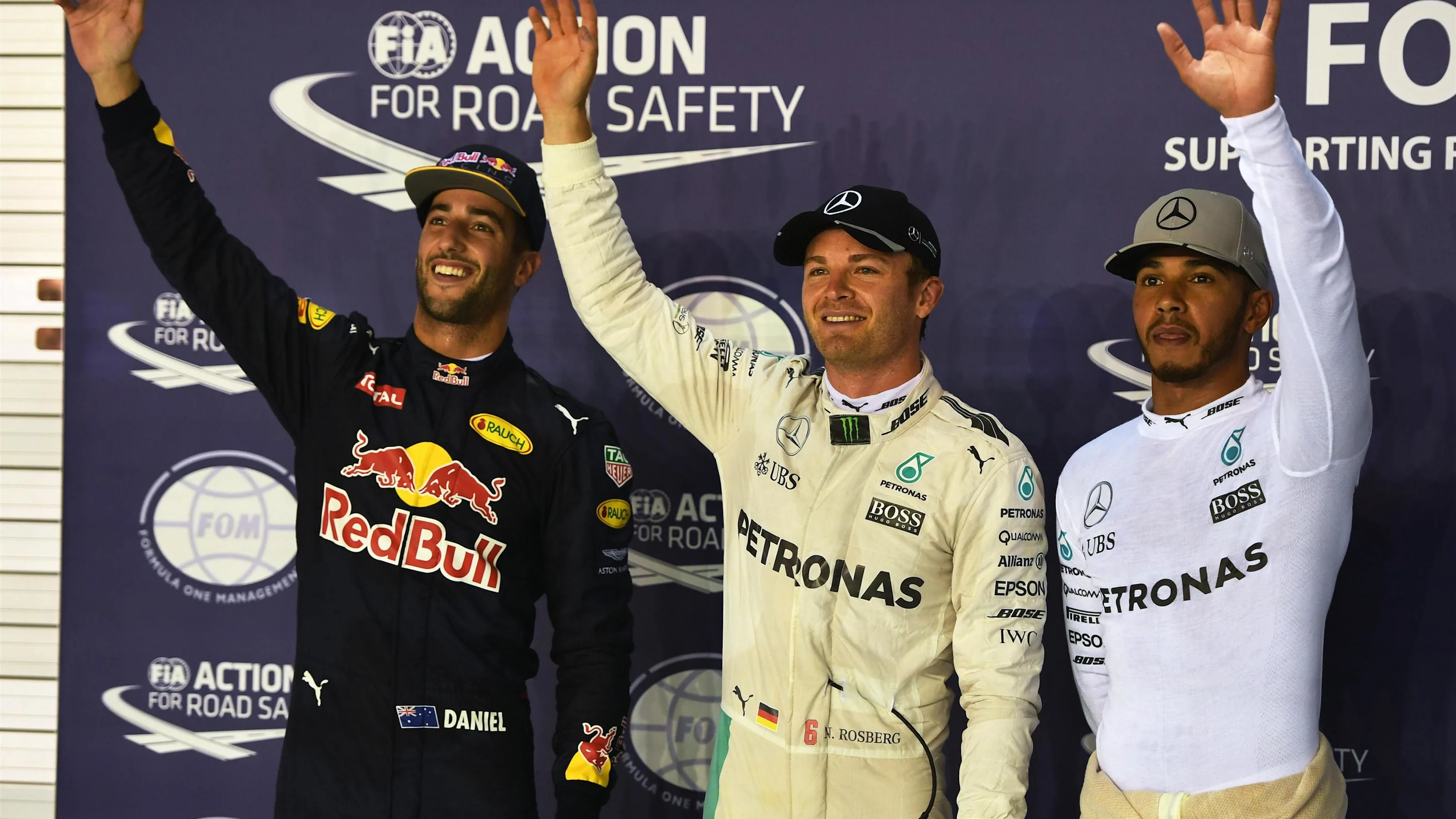 (L to R): Daniel Ricciardo (AUS) Red Bull Racing, pole sitter Nico Rosberg (GER) Mercedes AMG F1