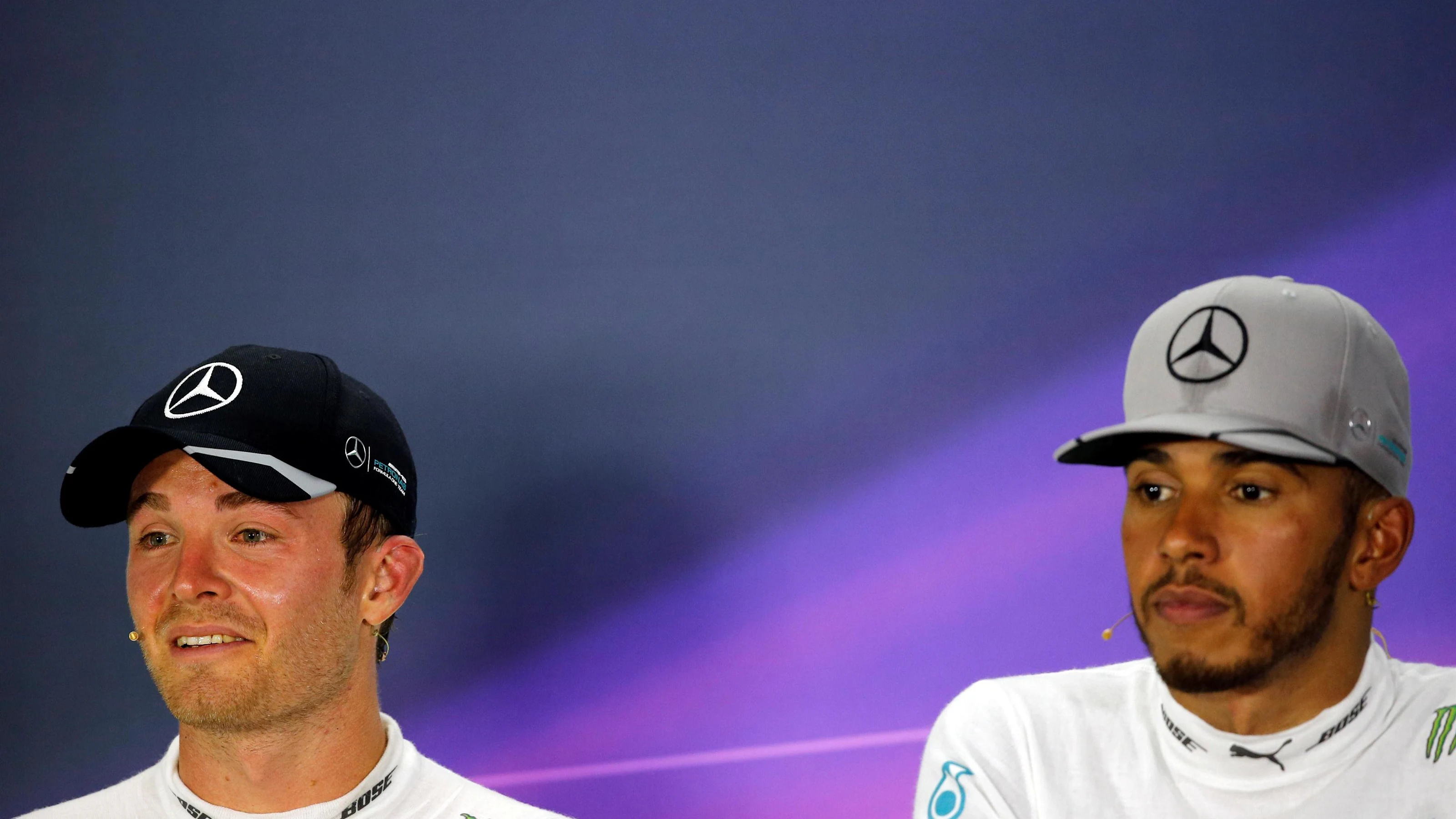 Nico Rosberg (GER) Mercedes AMG F1 and Lewis Hamilton (GBR) Mercedes AMG F1 in the Press Conference