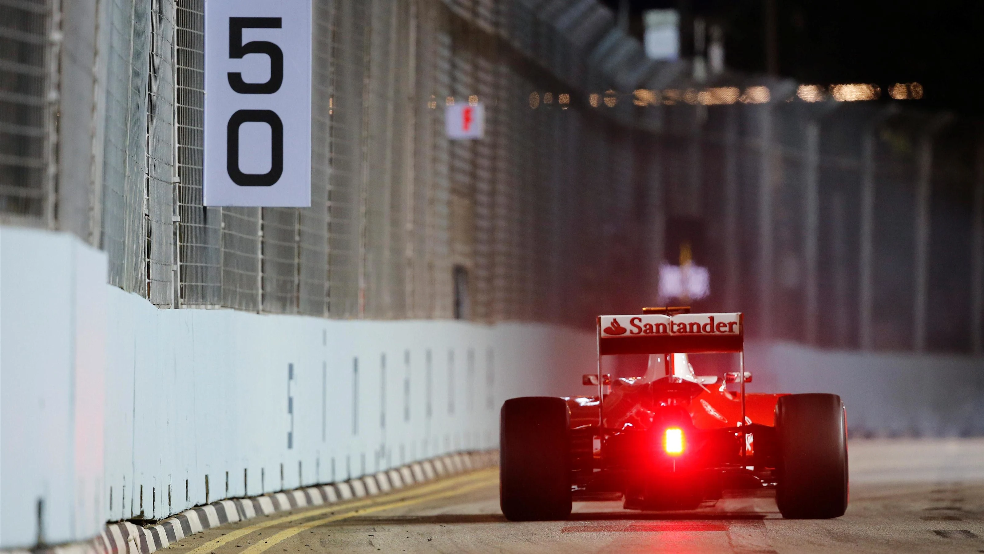 Kimi Raikkonen (FIN) Ferrari SF16-H at Formula One World Championship, Rd15, Singapore Grand Prix,