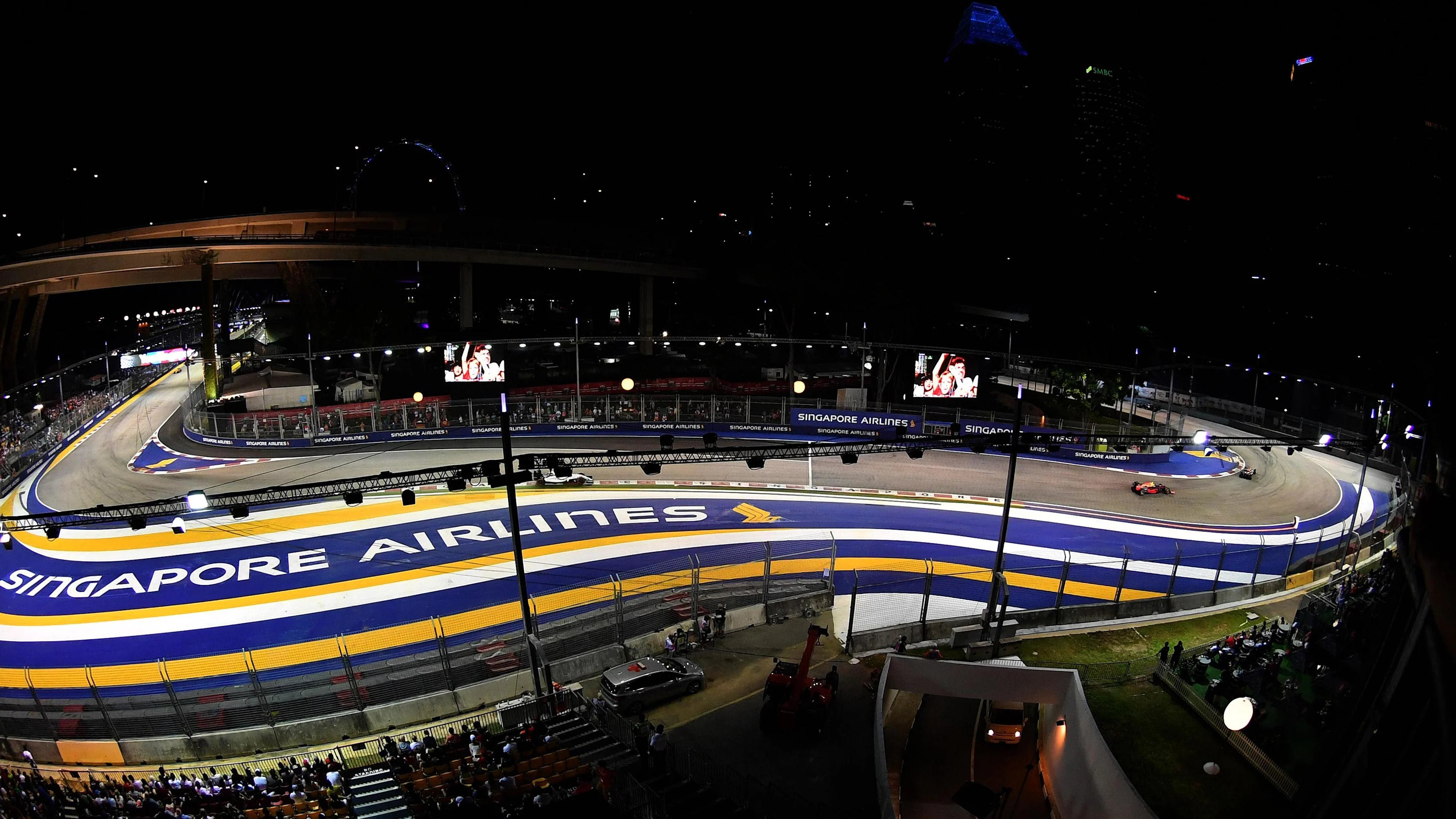 Max Verstappen (NED) Red Bull Racing RB12 at Formula One World Championship, Rd15, Singapore Grand