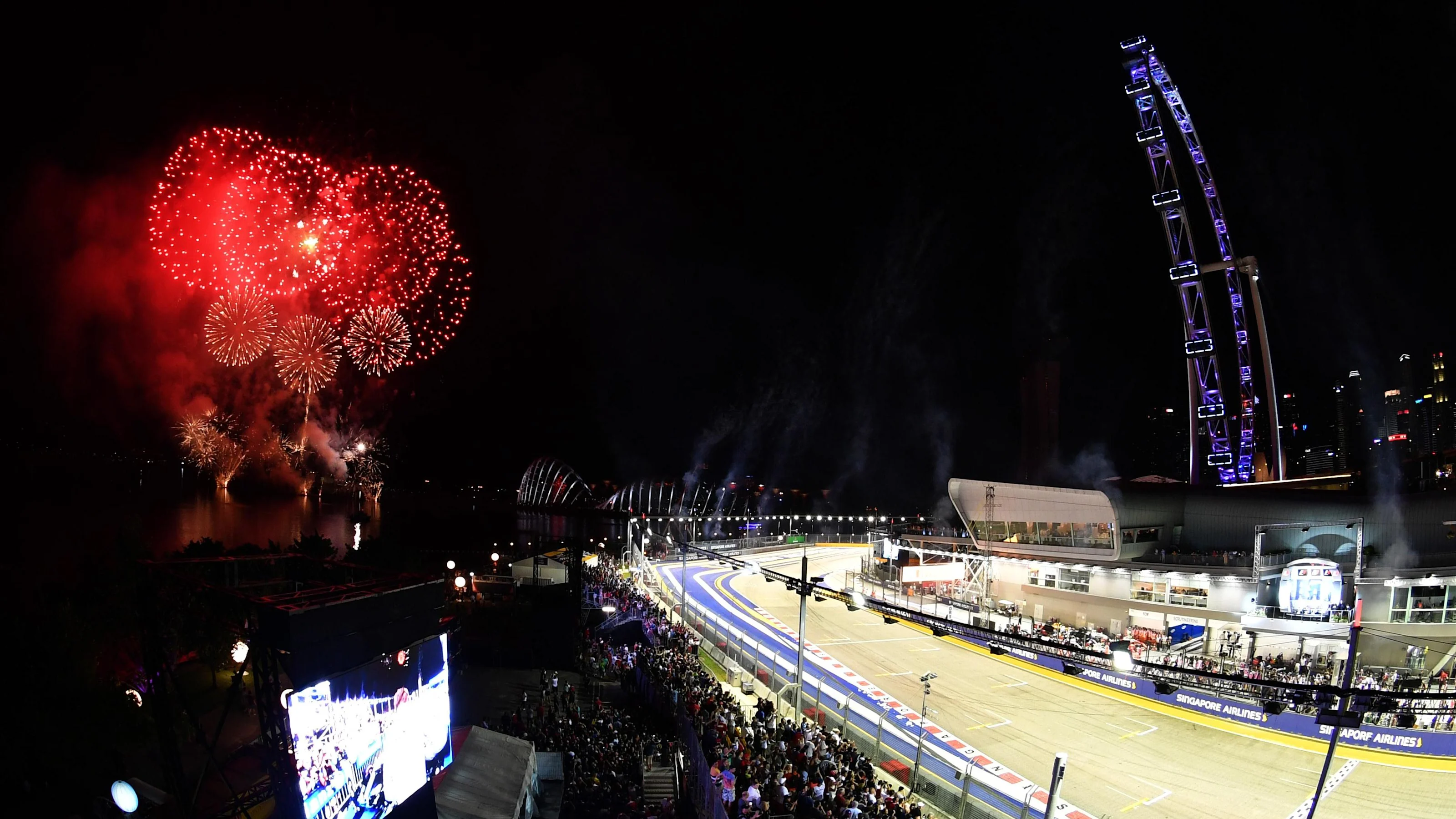 Fireworks at Formula One World Championship, Rd15, Singapore Grand Prix, Race, Marina Bay Street