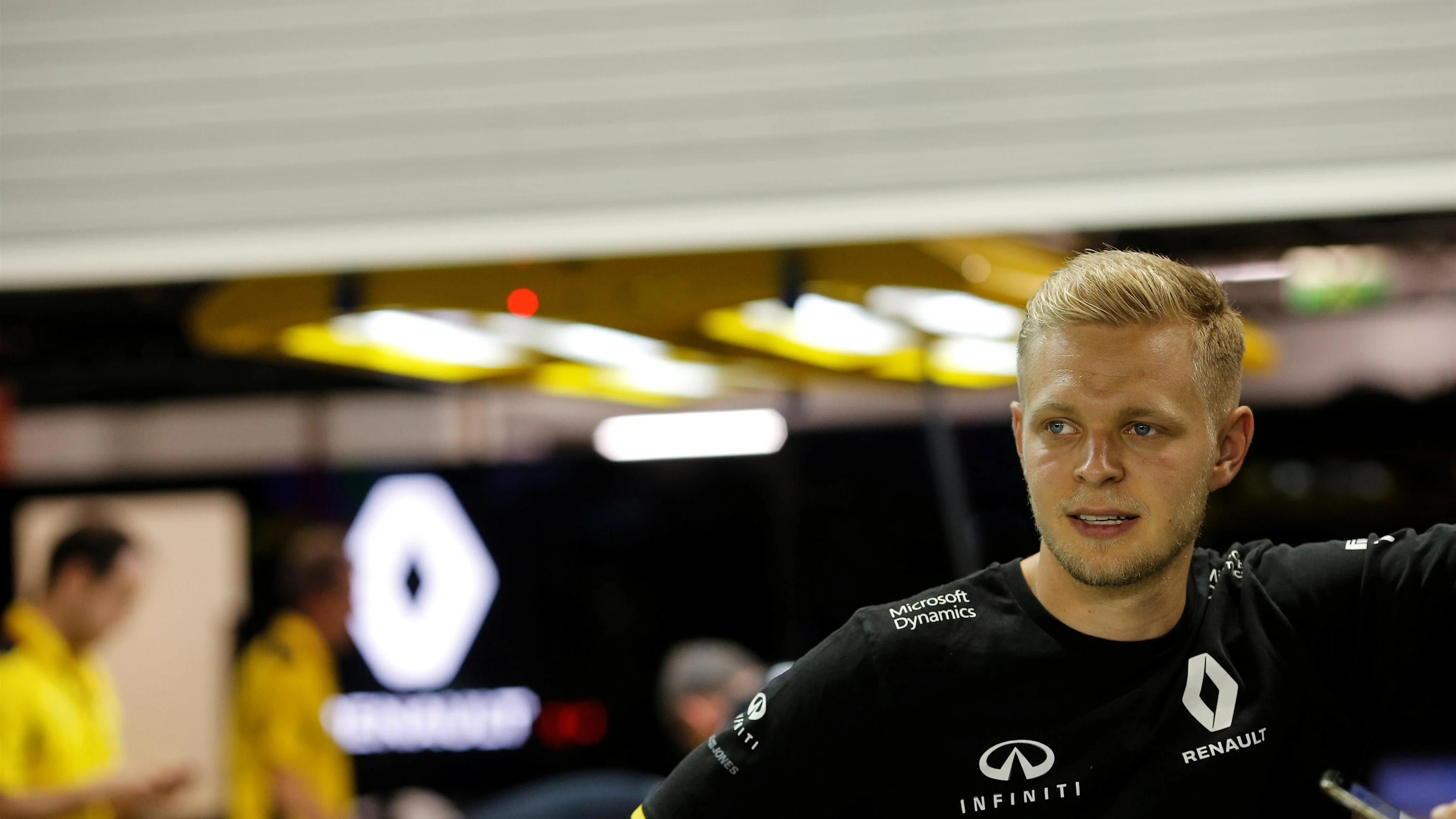 Kevin Magnussen (DEN) Renault Sport F1 Team at Formula One World Championship, Rd15, Singapore