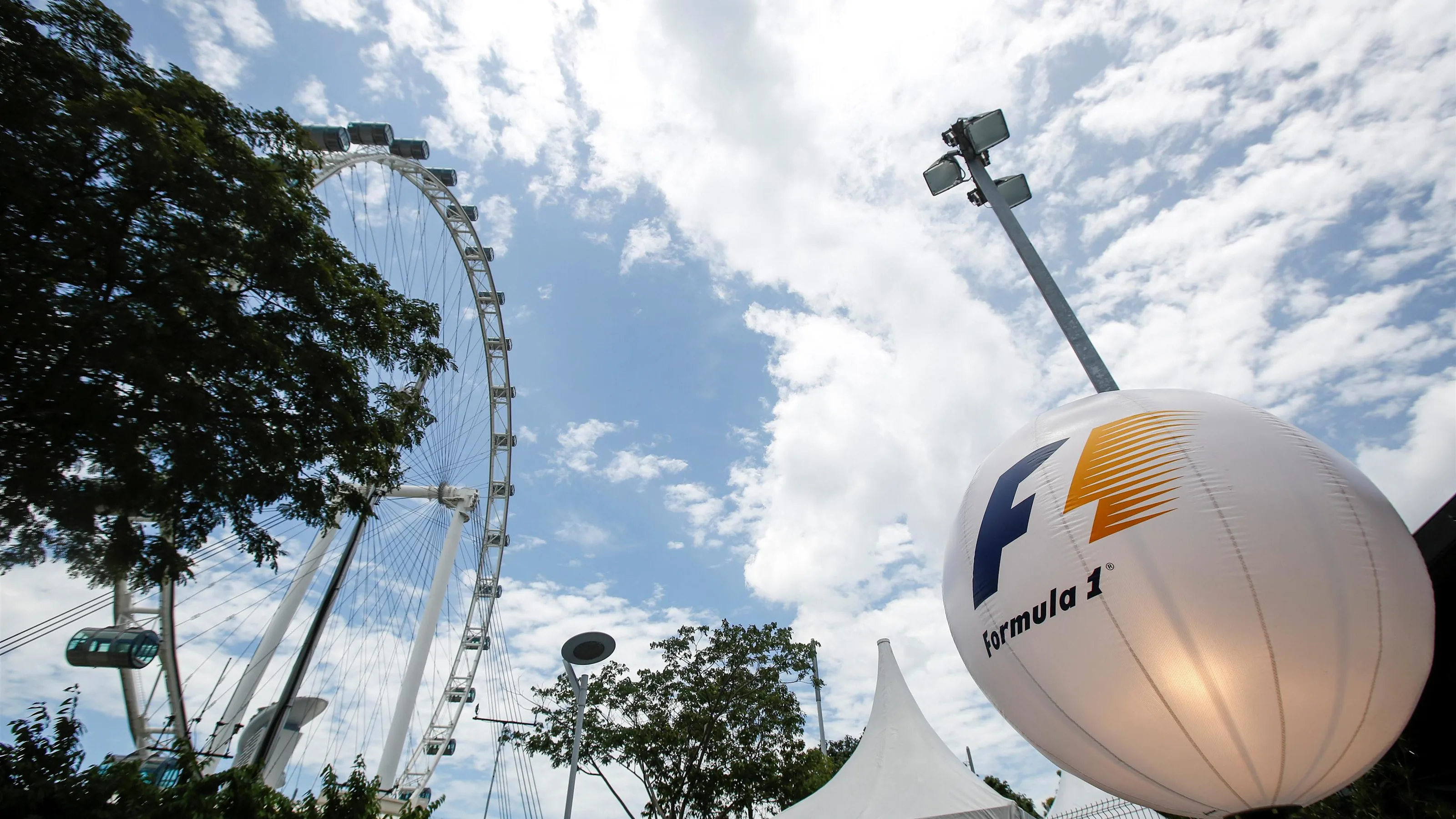 Atmosphere at Formula One World Championship, Rd15, Singapore Grand Prix, Preparations, Marina Bay