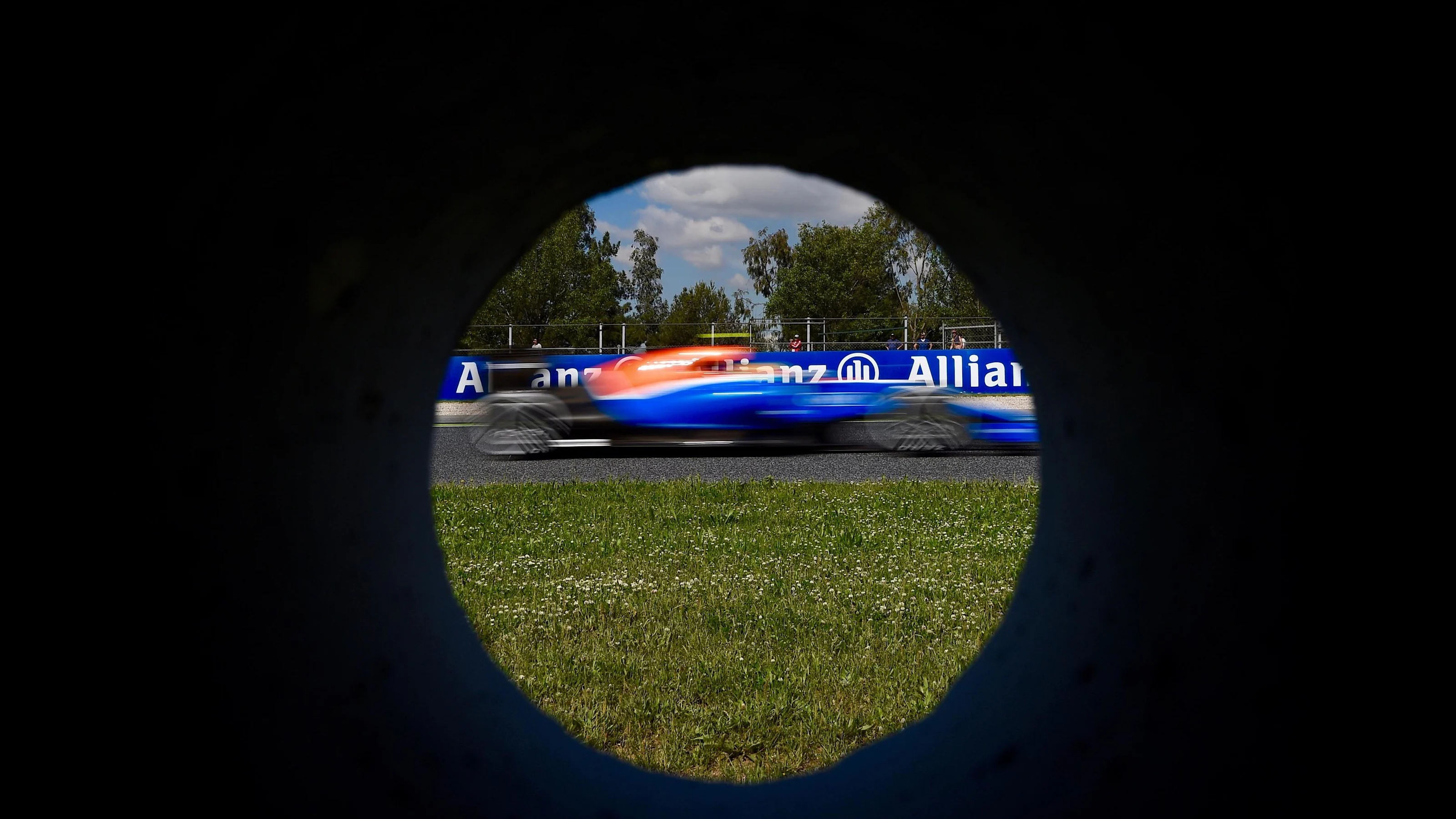 Rio Haryanto (IDN) Manor Racing MRT05 at Formula One World Championship, Rd5, Spanish Grand Prix,