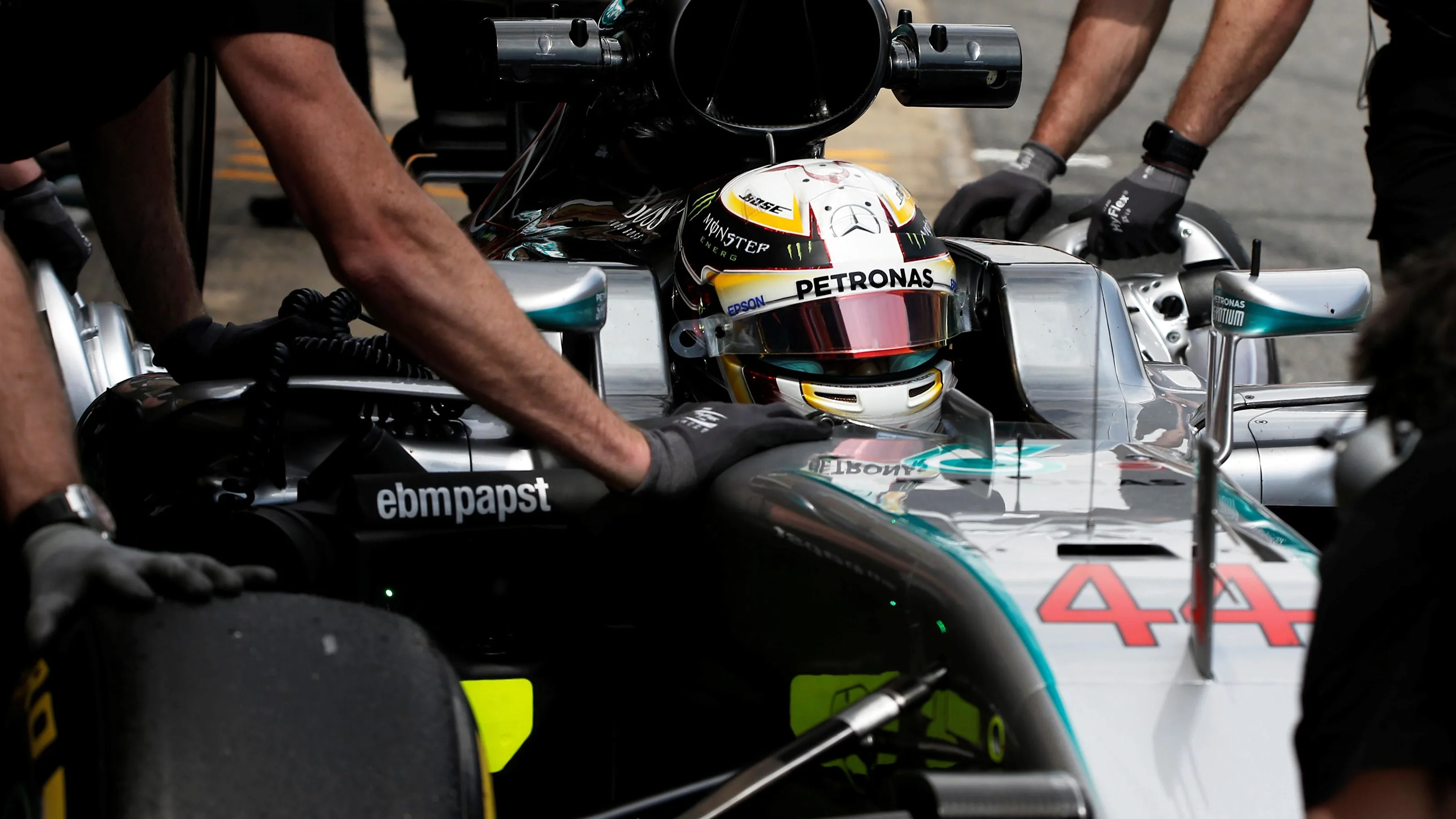 Lewis Hamilton (GBR) Mercedes-Benz F1 W07 Hybrid at Formula One World Championship, Rd5, Spanish