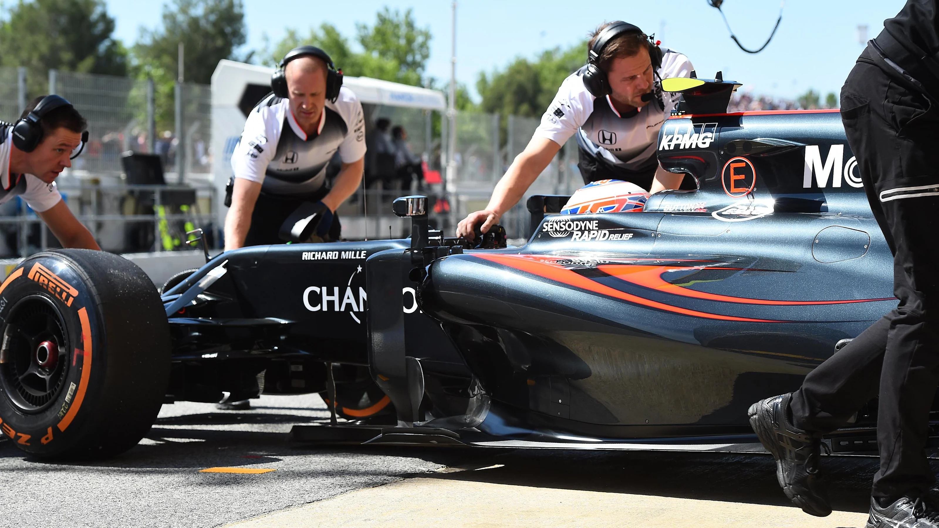 Jenson Button (GBR) McLaren MP4-31 at Formula One World Championship, Rd5, Spanish Grand Prix,