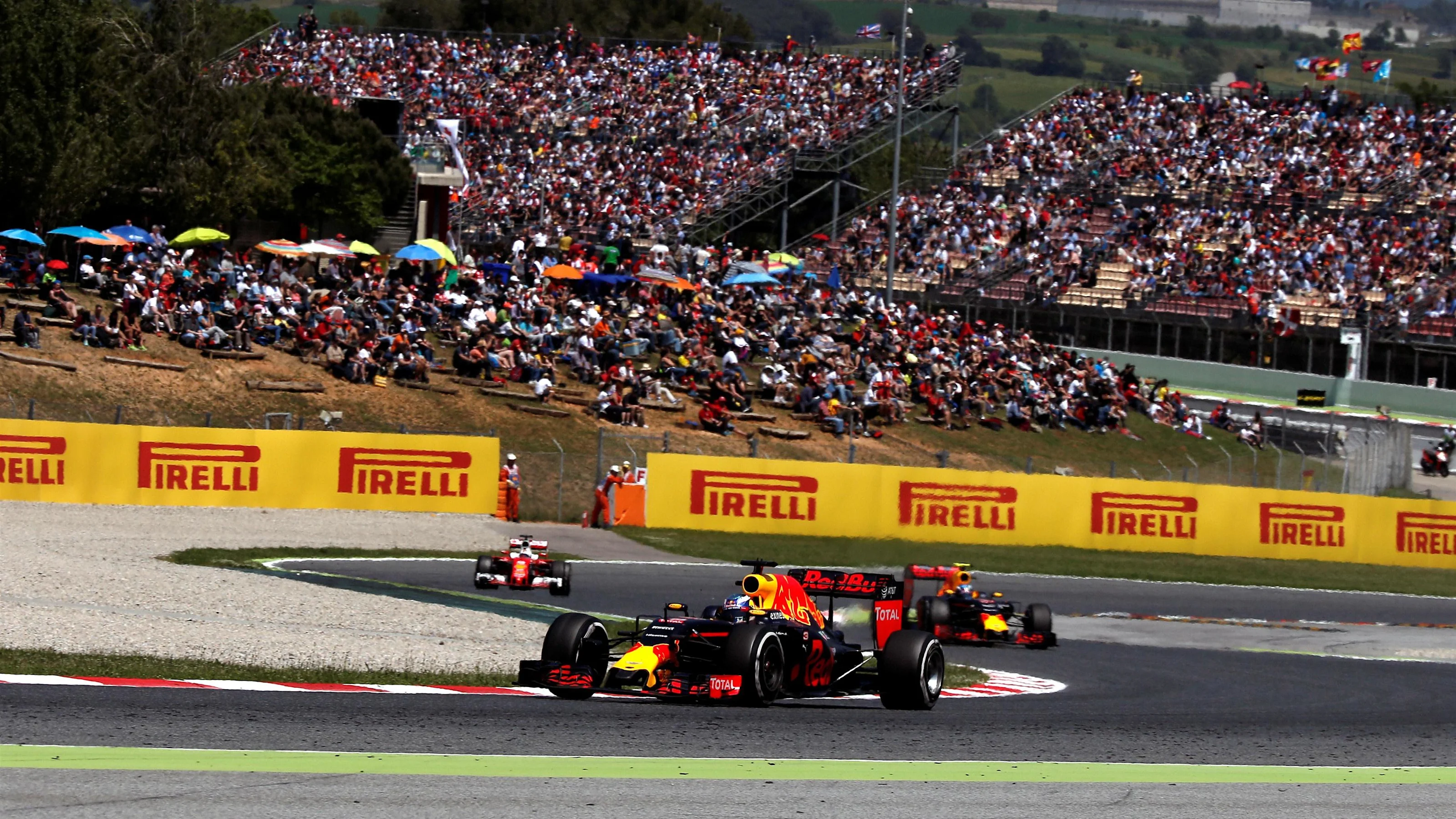 Daniel Ricciardo (AUS) Red Bull Racing RB12 at Formula One World Championship, Rd5, Spanish Grand
