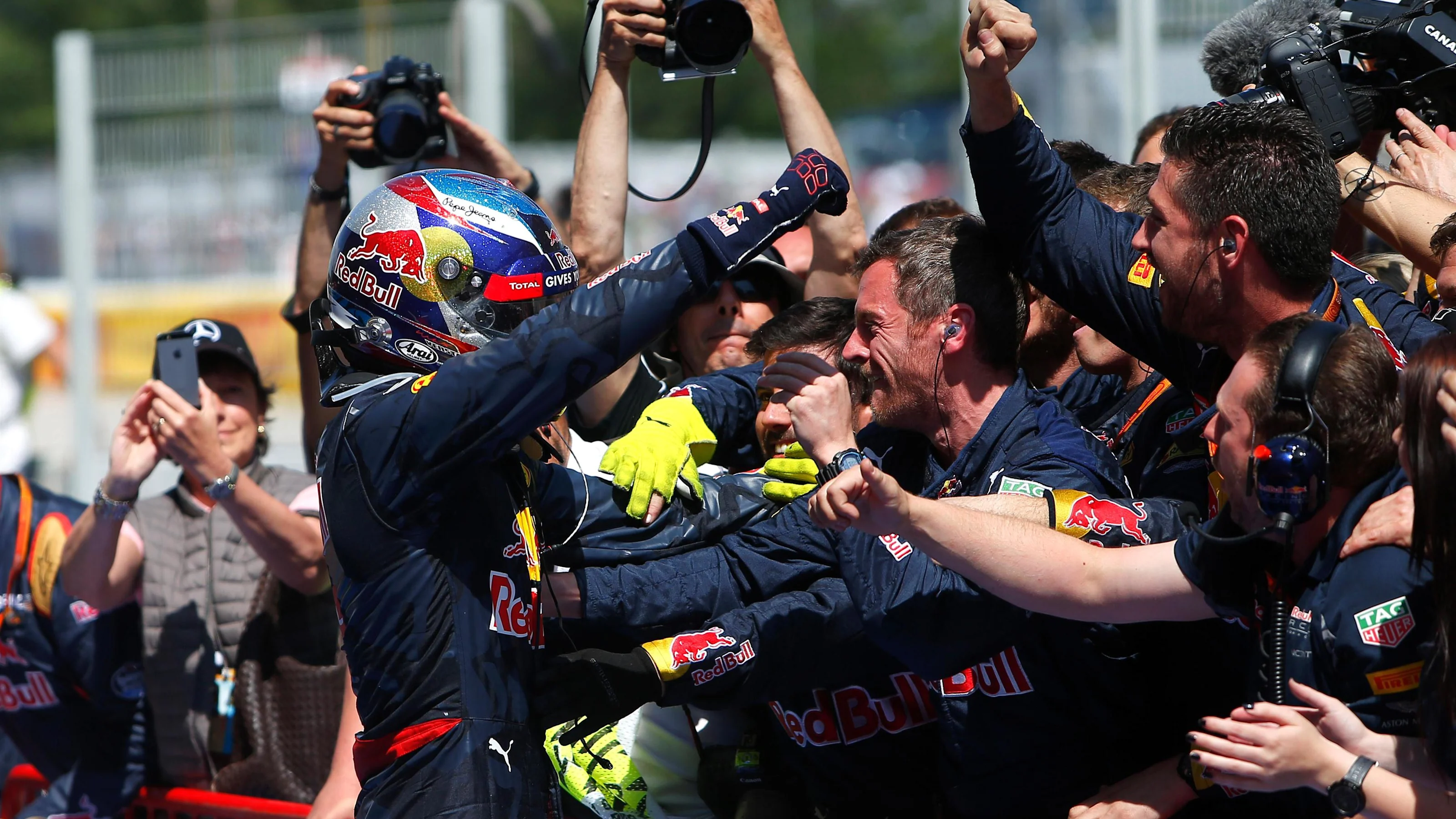 Race winner Max Verstappen (NED) Red Bull Racing celebrates in parc ferme at Formula One World