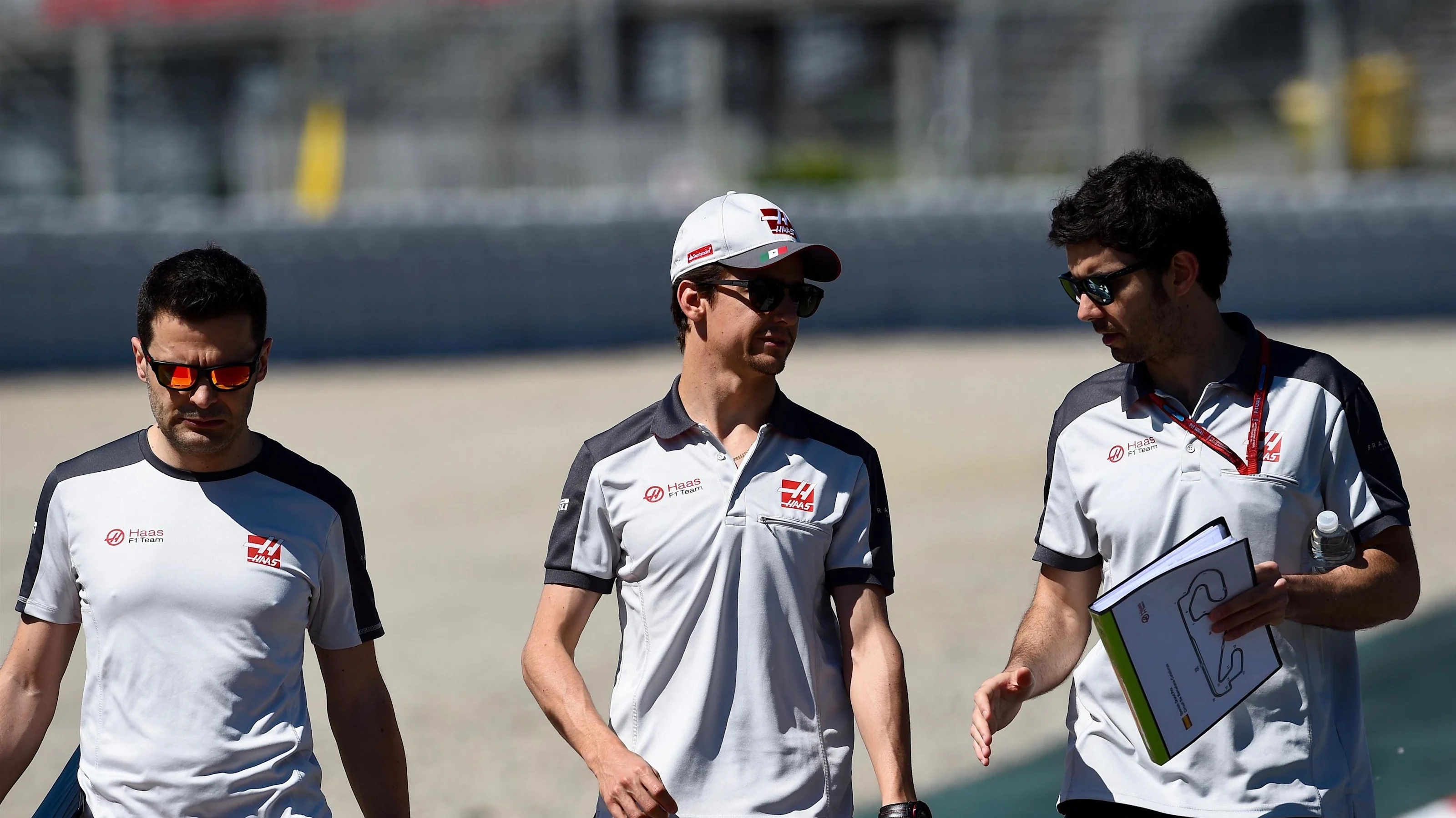 Esteban Gutierrez (MEX) Haas F1 walks the track at Formula One World Championship, Rd5, Spanish