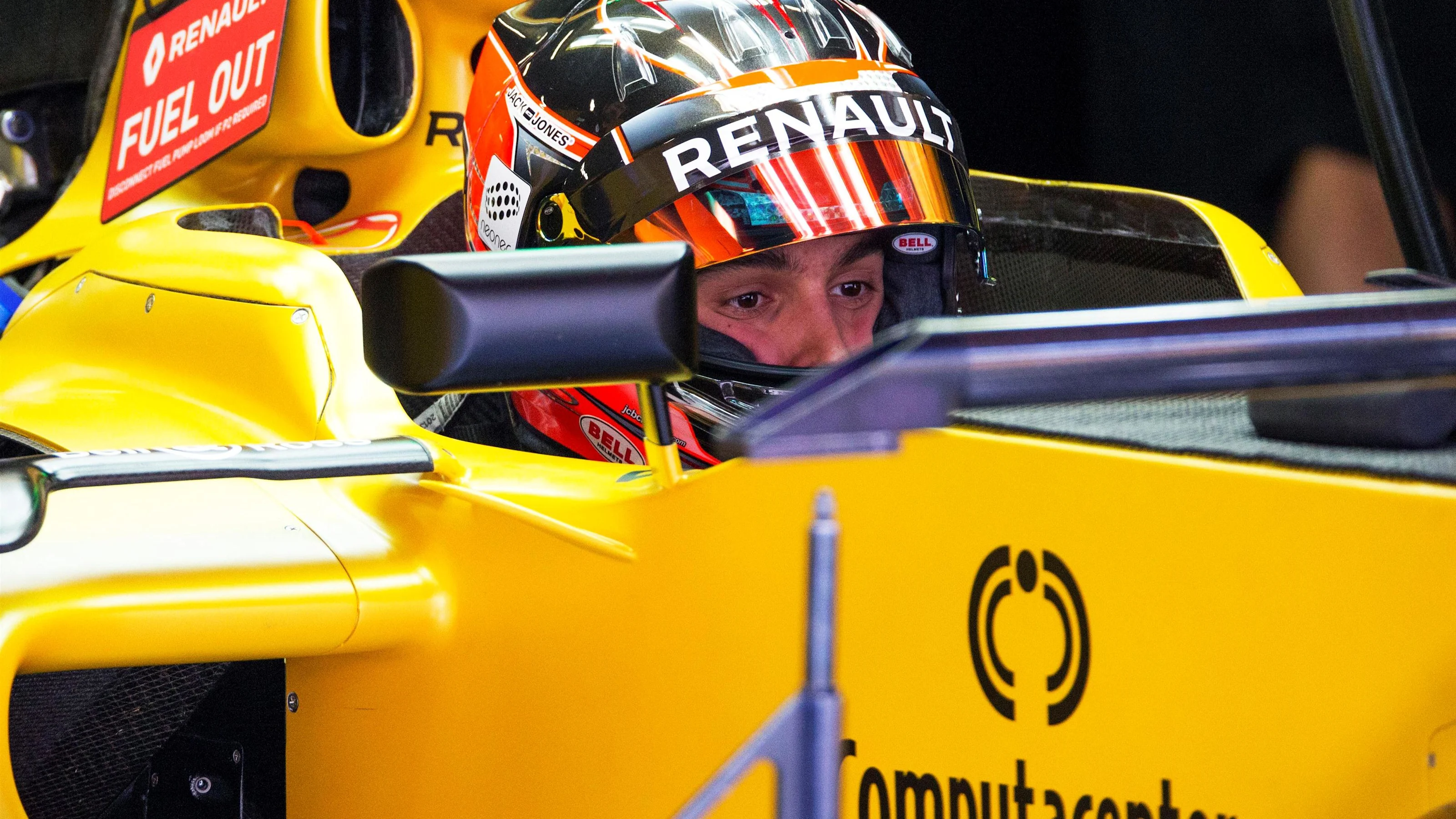 Esteban Ocon (FRA) Renault Sport F1 Team RS16 at Formula One World Championship, Rd5, Spanish Grand