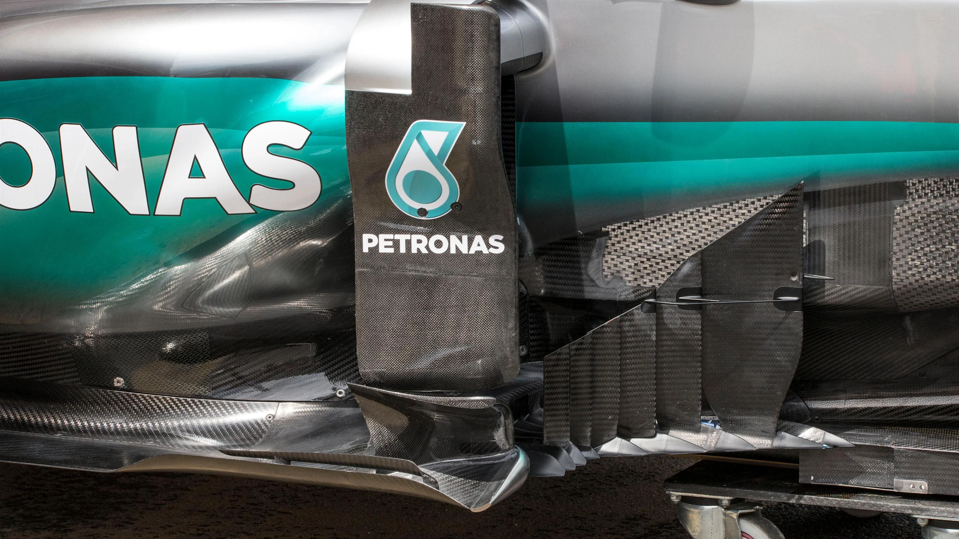 Mercedes-Benz F1 W07 Hybrid sidepod and aero detail at Formula One World Championship, Rd5, Spanish