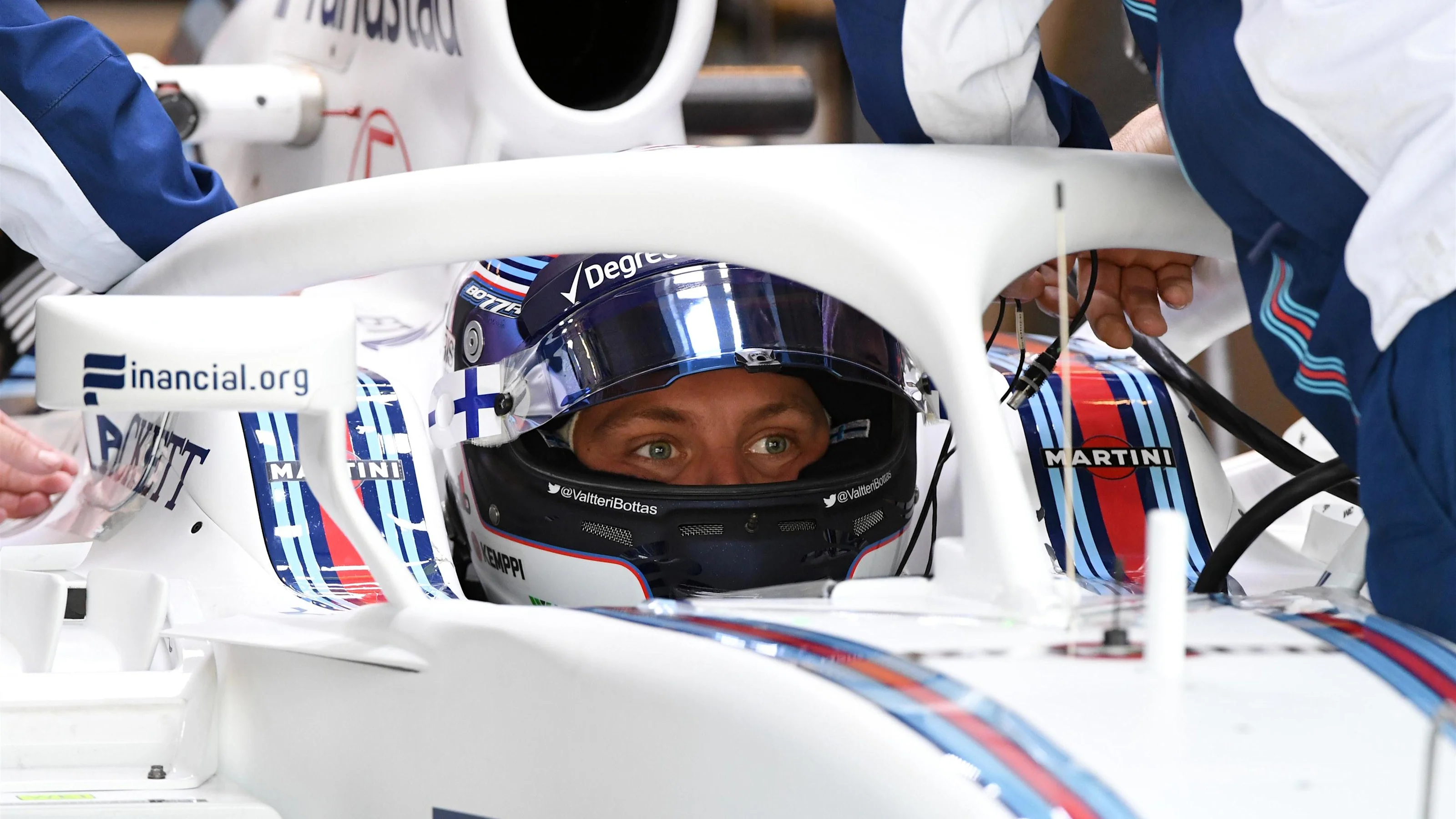 Valtteri Bottas (FIN) Williams FW38 with halo at Formula One World Championship, Rd18, United
