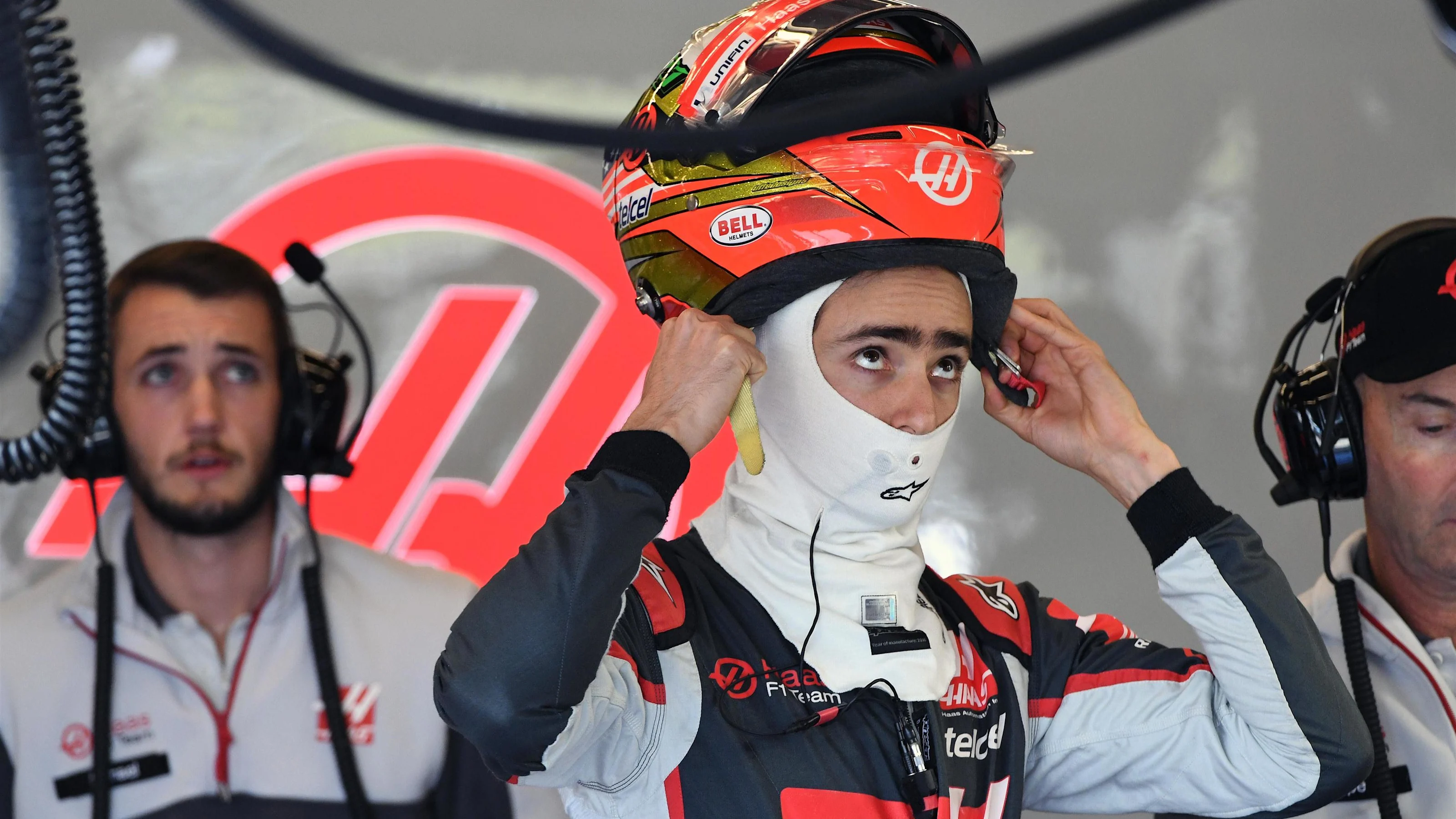 Esteban Gutierrez (MEX) Haas F1 at Formula One World Championship, Rd18, United States Grand Prix,
