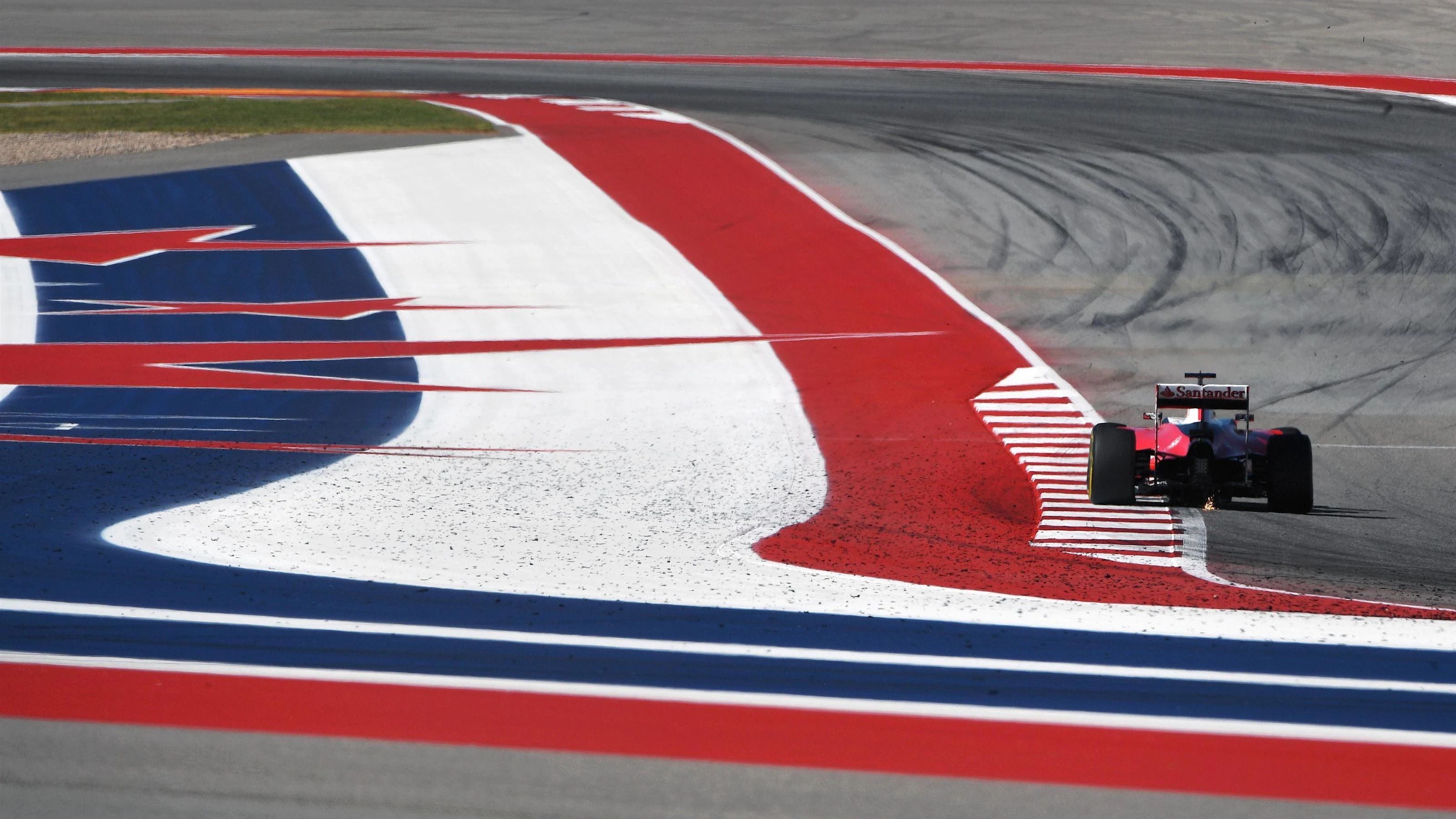 Sebastian Vettel (GER) Ferrari SF16-H sparks at Formula One World Championship, Rd18, United States