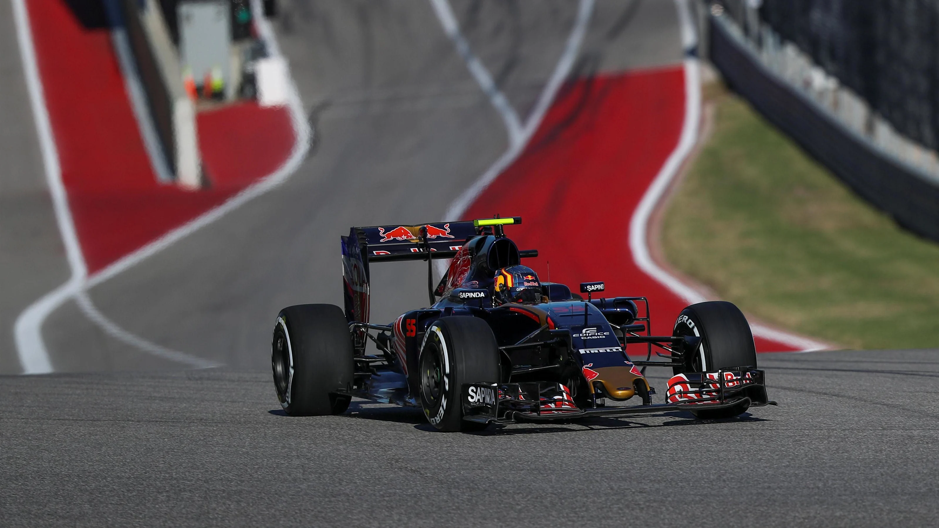 Carlos Sainz jr (ESP) Scuderia Toro Rosso STR11 at Formula One World Championship, Rd18, United