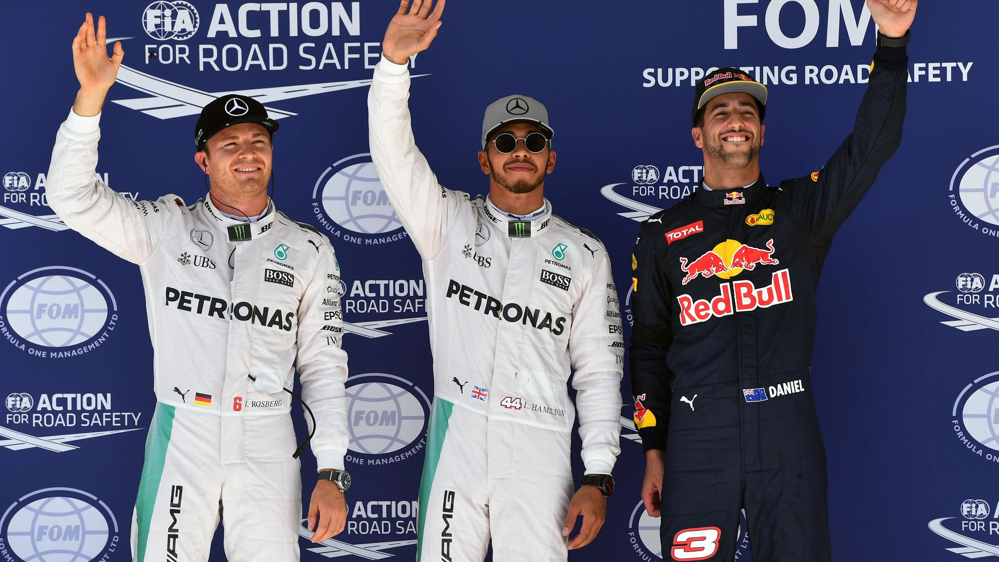 (L to R): Nico Rosberg (GER) Mercedes AMG F1, pole sitter Lewis Hamilton (GBR) Mercedes AMG F1 and