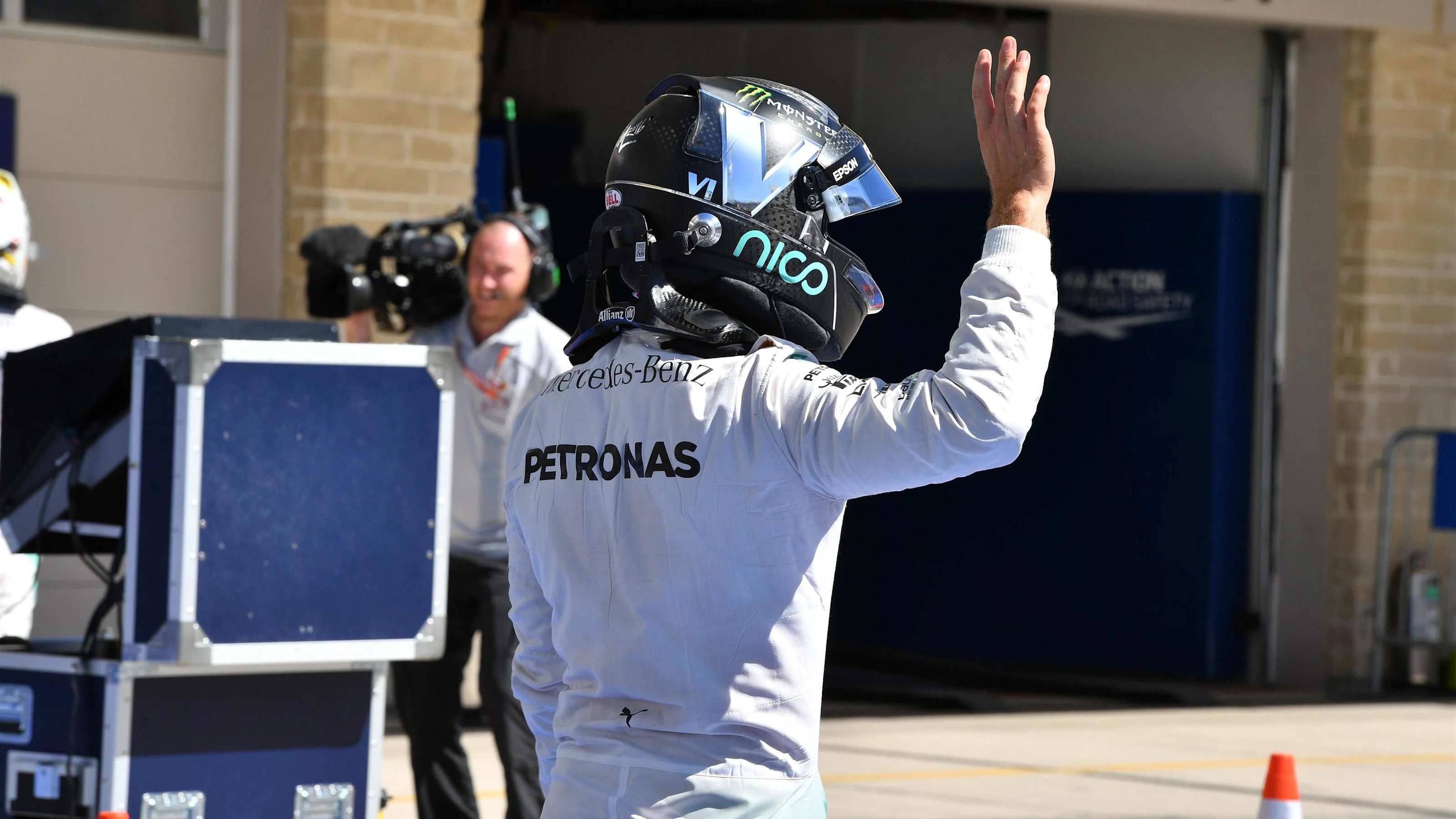 Nico Rosberg (GER) Mercedes AMG F1 celebrates in parc ferme at Formula One World Championship,