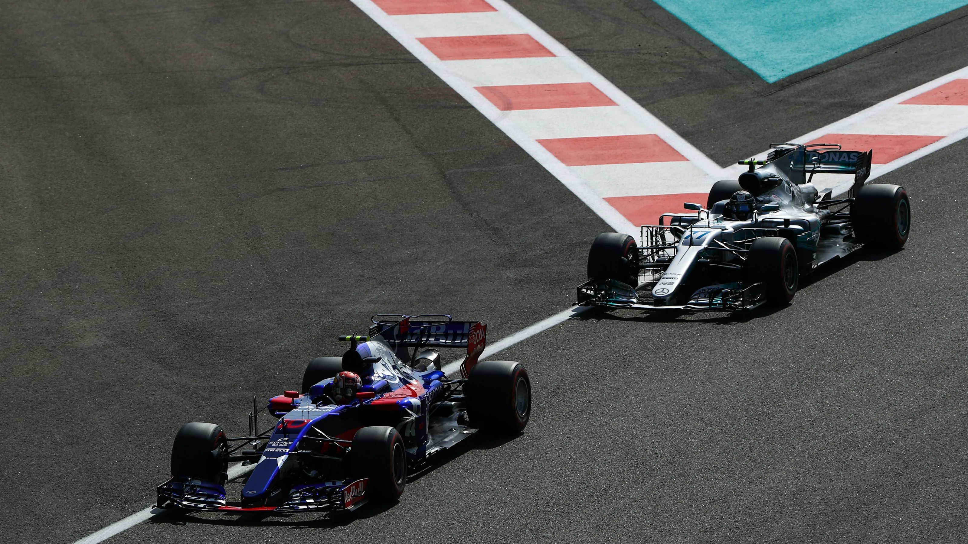 Pierre Gasly (FRA) Scuderia Toro Rosso STR12 at Formula One World Championship, Rd20, Abu Dhabi