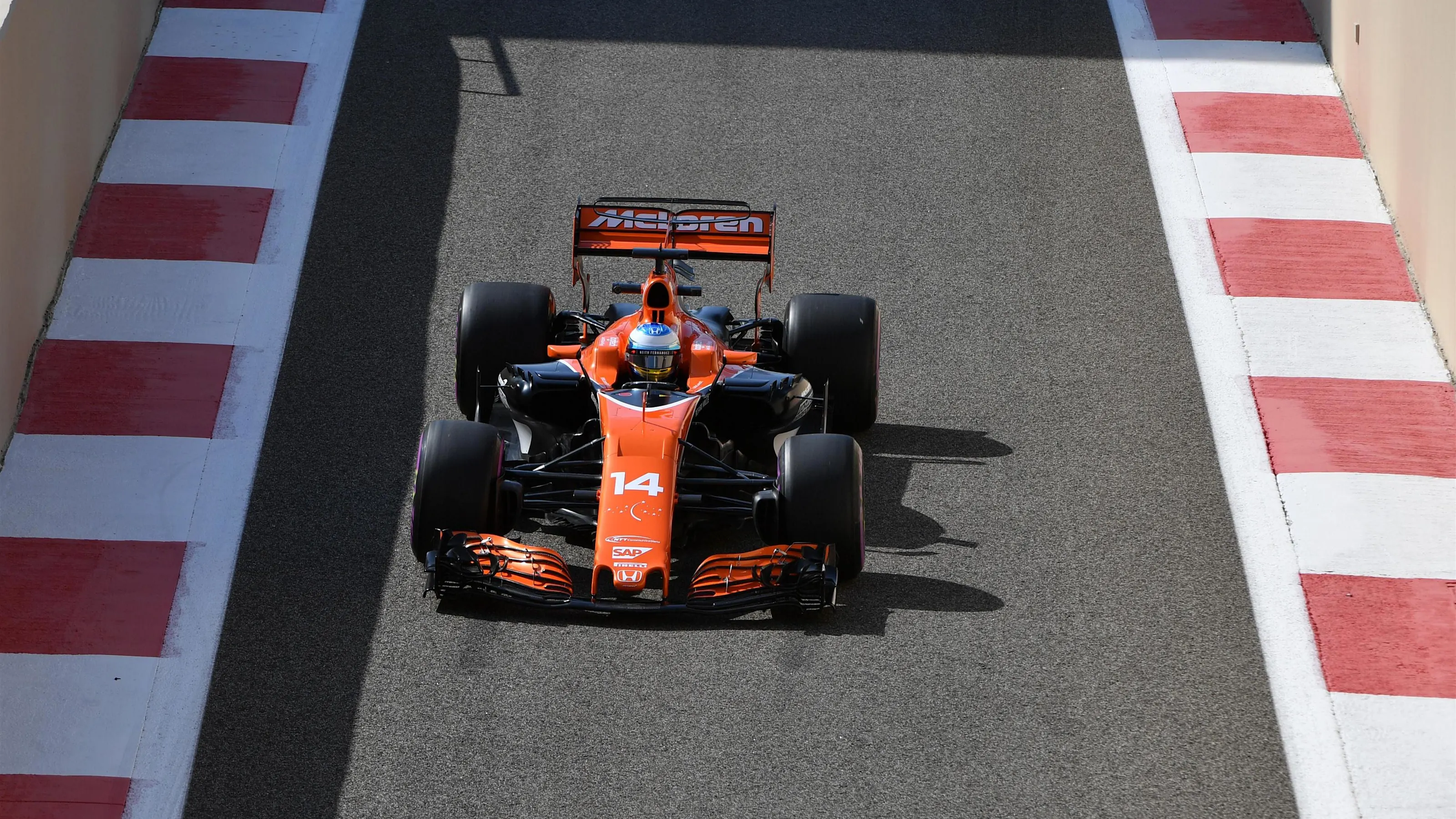Fernando Alonso (ESP) McLaren MCL32 at Formula One World Championship, Rd20, Abu Dhabi Grand Prix,