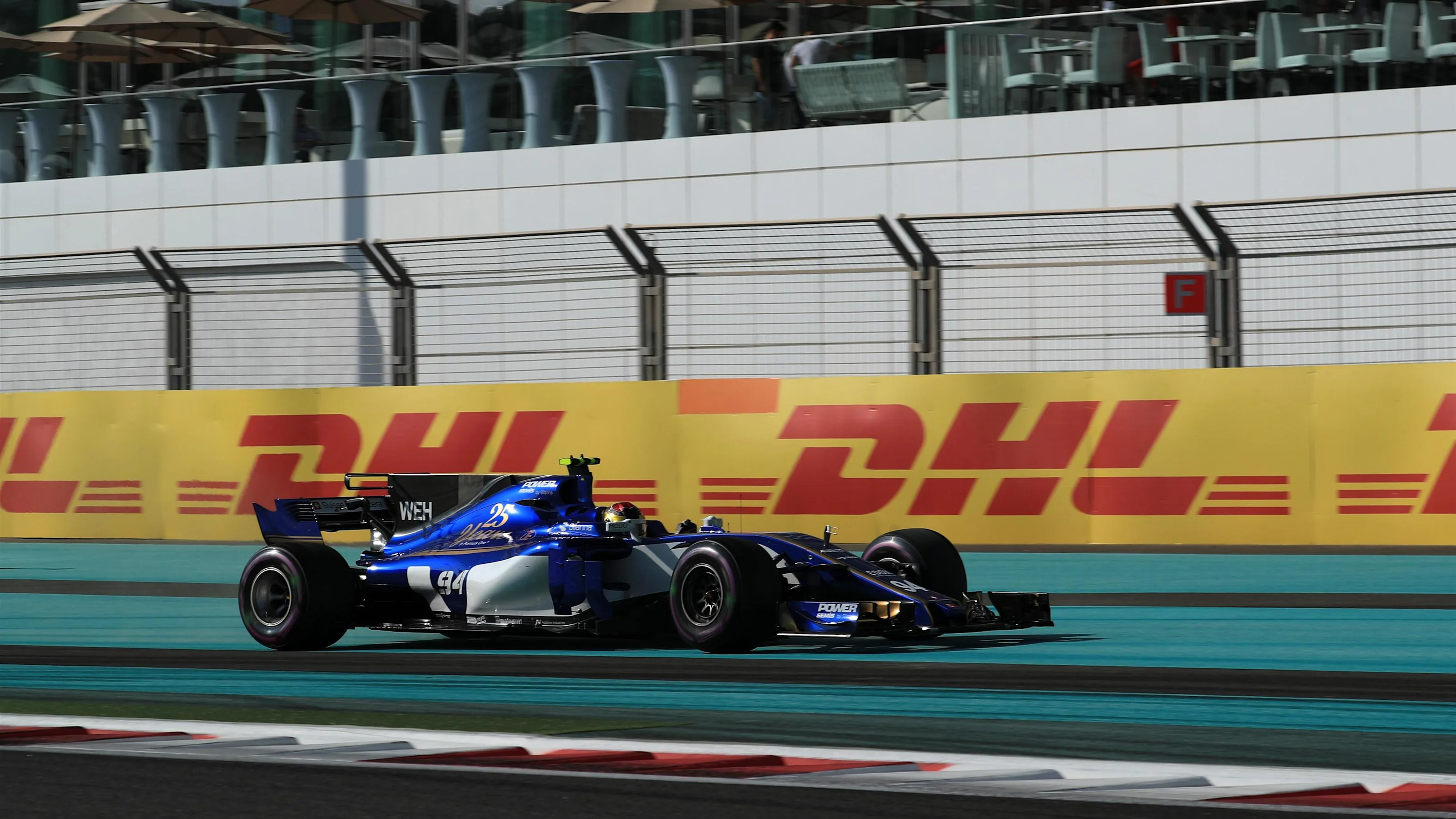 Pascal Wehrlein (GER) Sauber C36 runs wide at Formula One World Championship, Rd20, Abu Dhabi Grand