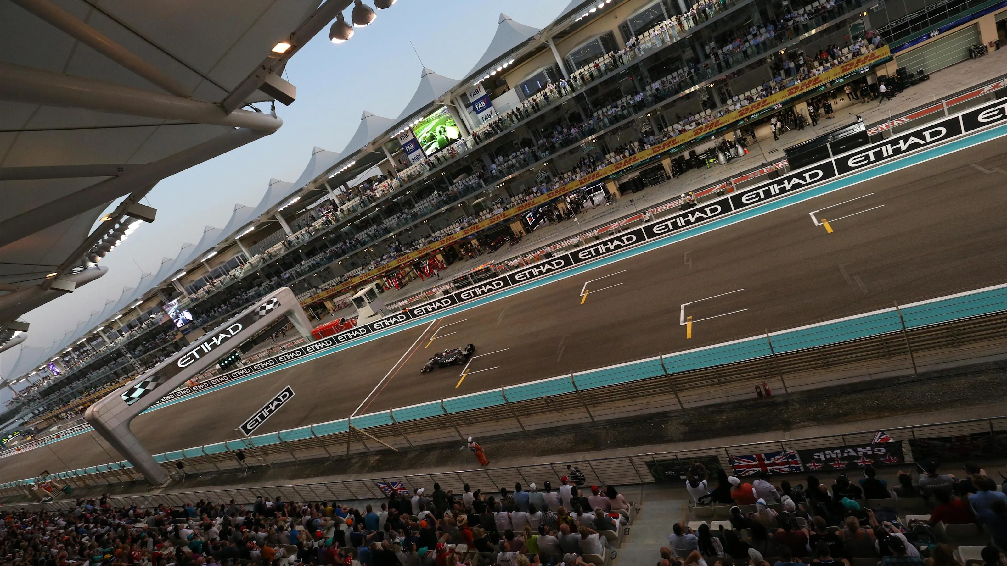 Kevin Magnussen (DEN) Haas VF-17 at Formula One World Championship, Rd20, Abu Dhabi Grand Prix,