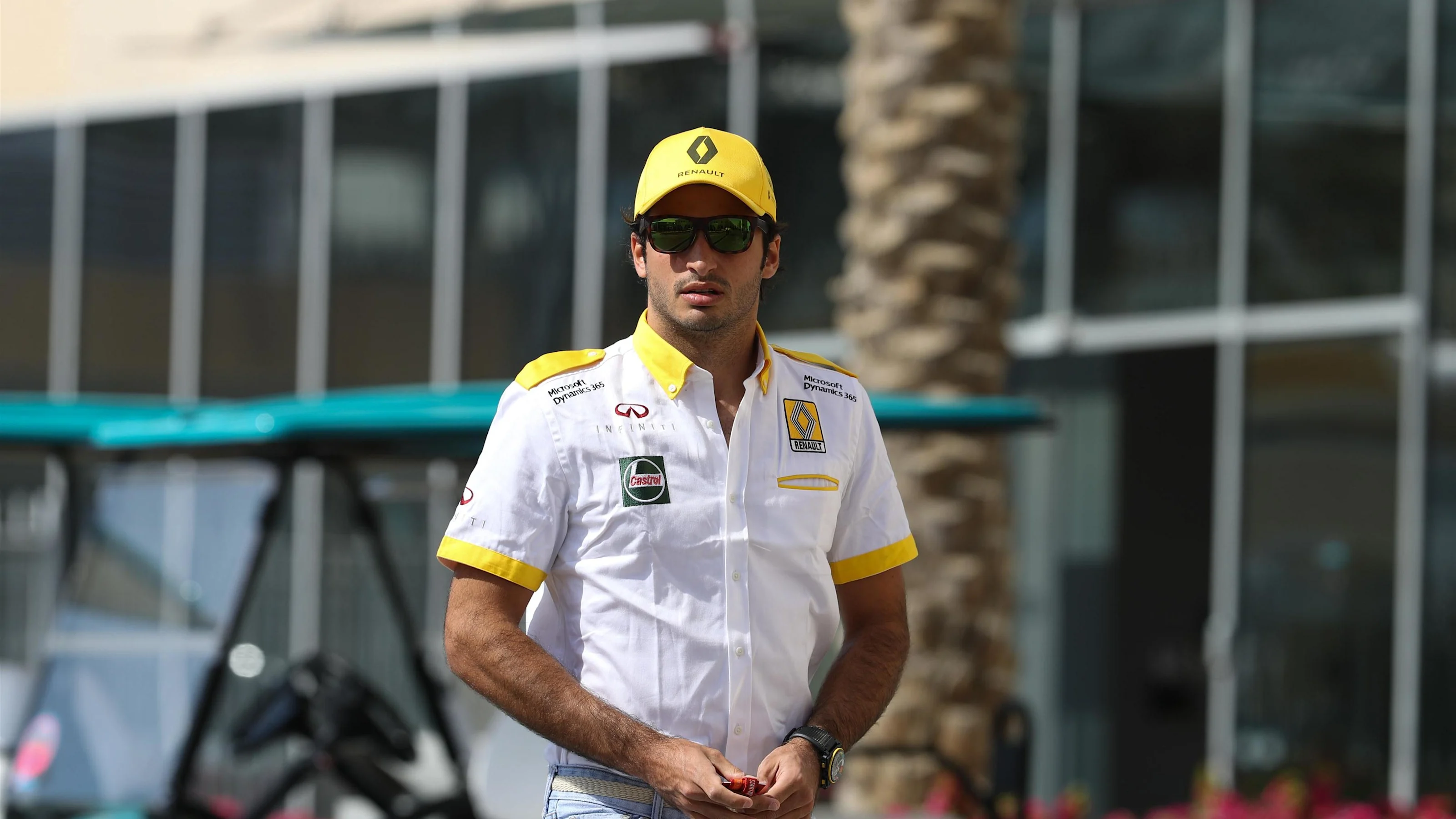 Carlos Sainz jr (ESP) Renault Sport F1 Team at Formula One World Championship, Rd20, Abu Dhabi