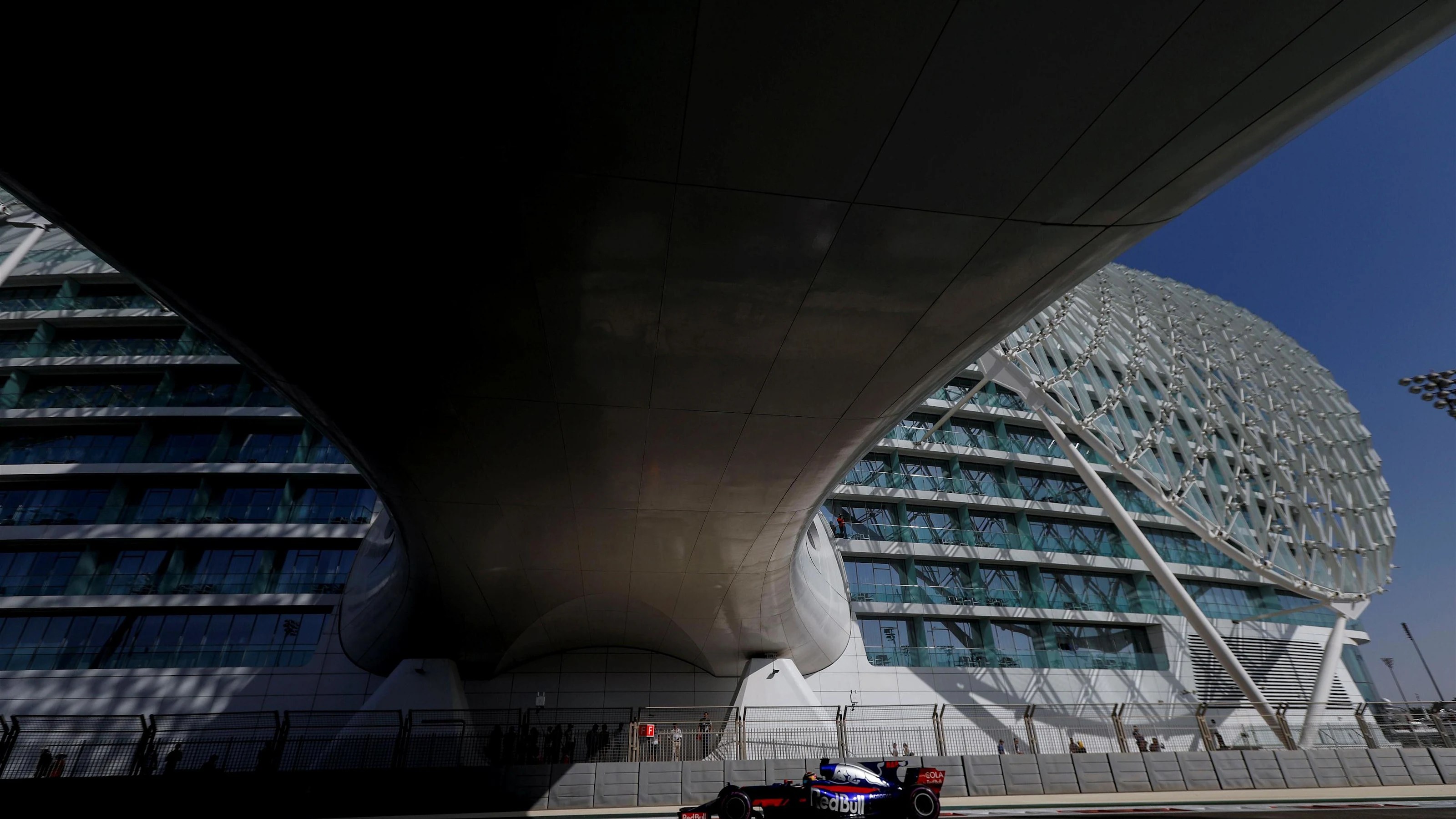 Brendon Hartley (NZL) Scuderia Toro Rosso STR12 at Formula One World Championship, Rd20, Abu Dhabi