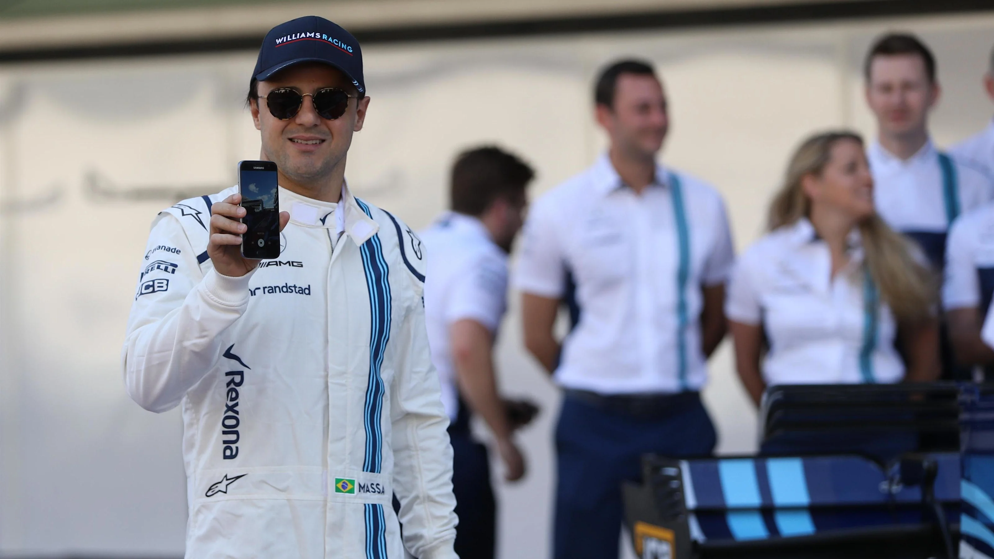 Felipe Massa (BRA) Williams at the Williams team photo at Formula One World Championship, Rd20, Abu