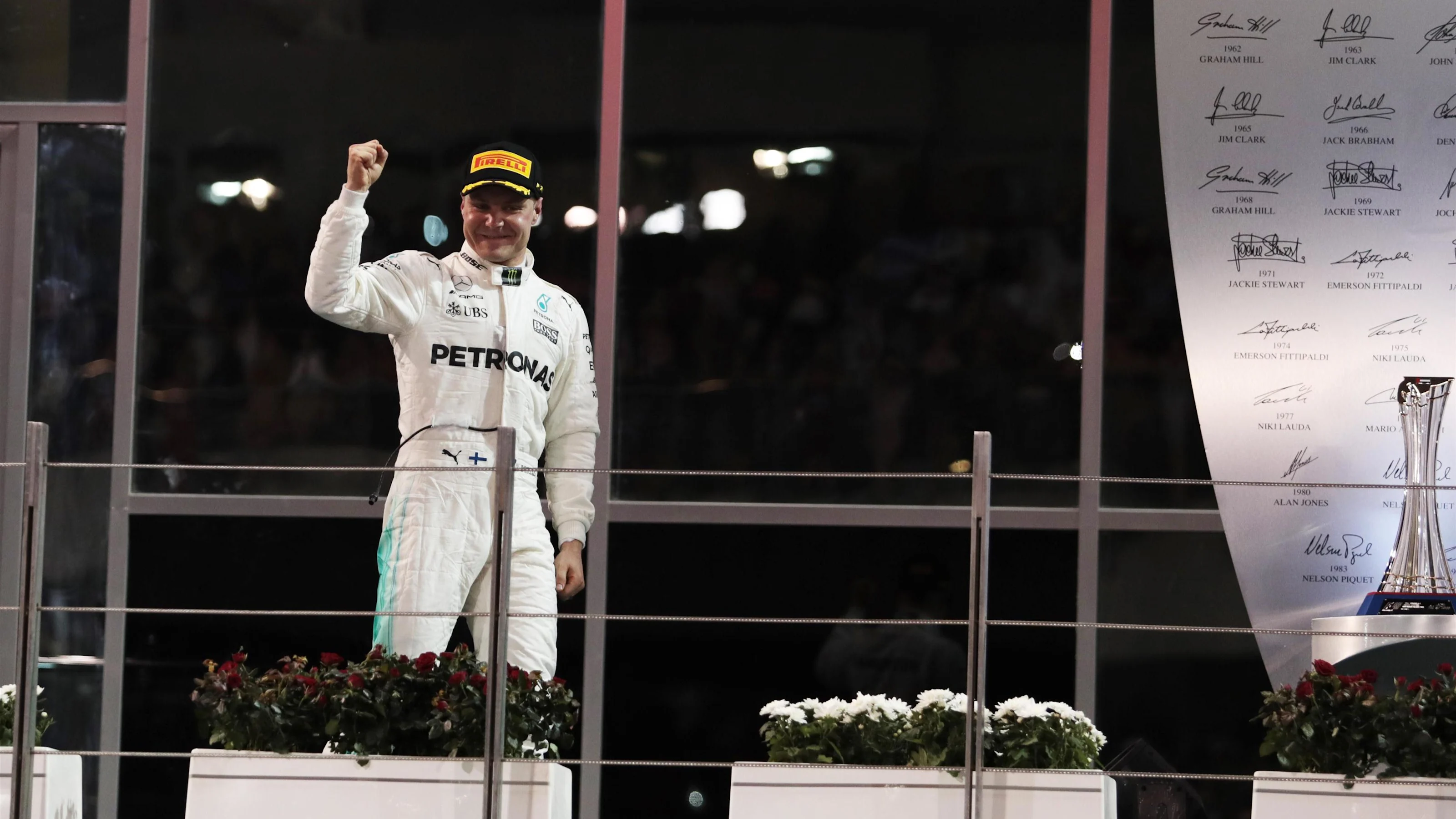 Race winner Valtteri Bottas (FIN) Mercedes AMG F1 celebrates on the podium at Formula One World