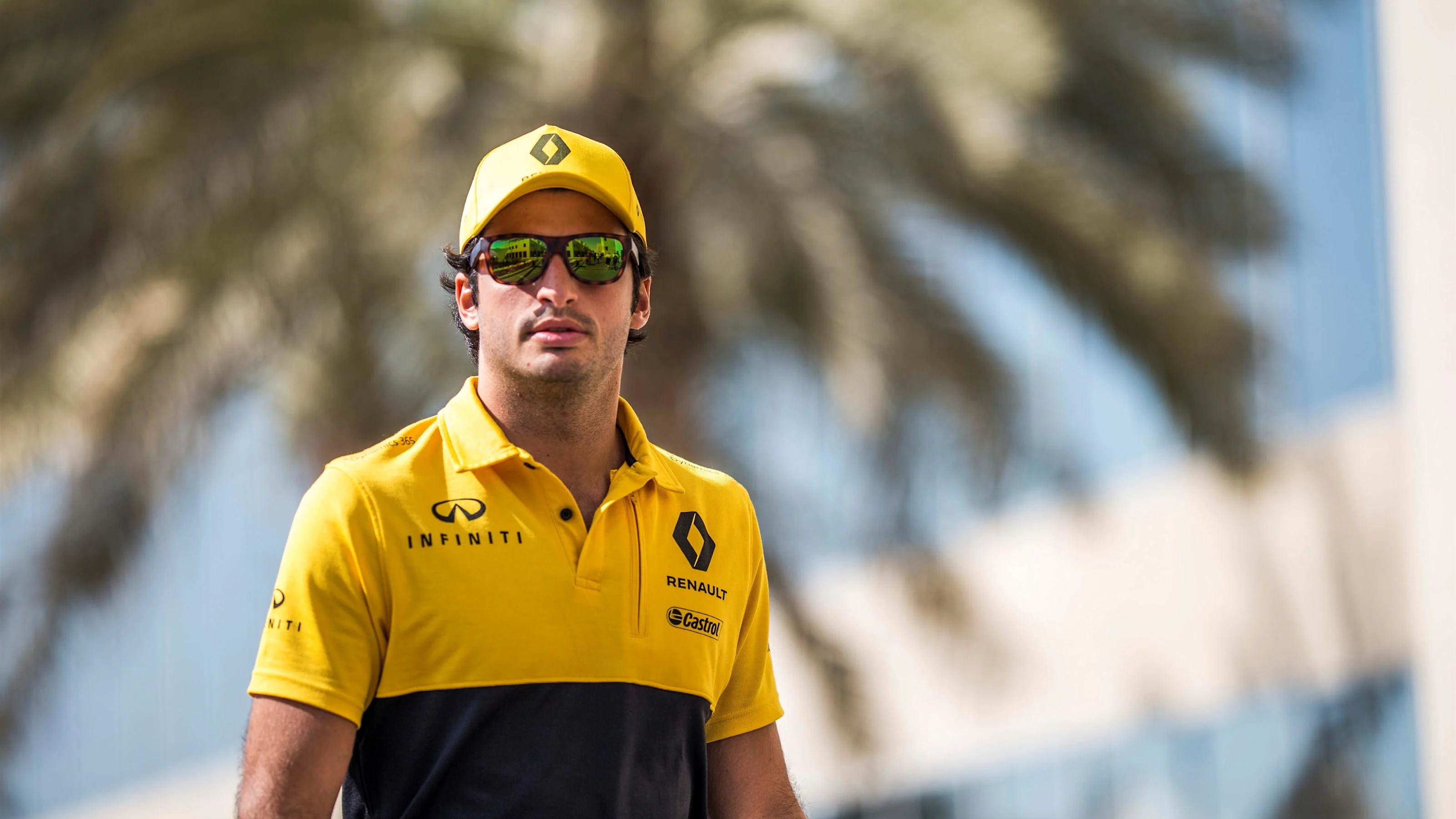 Carlos Sainz jr (ESP) Renault Sport F1 Team at Formula One World Championship, Rd20, Abu Dhabi