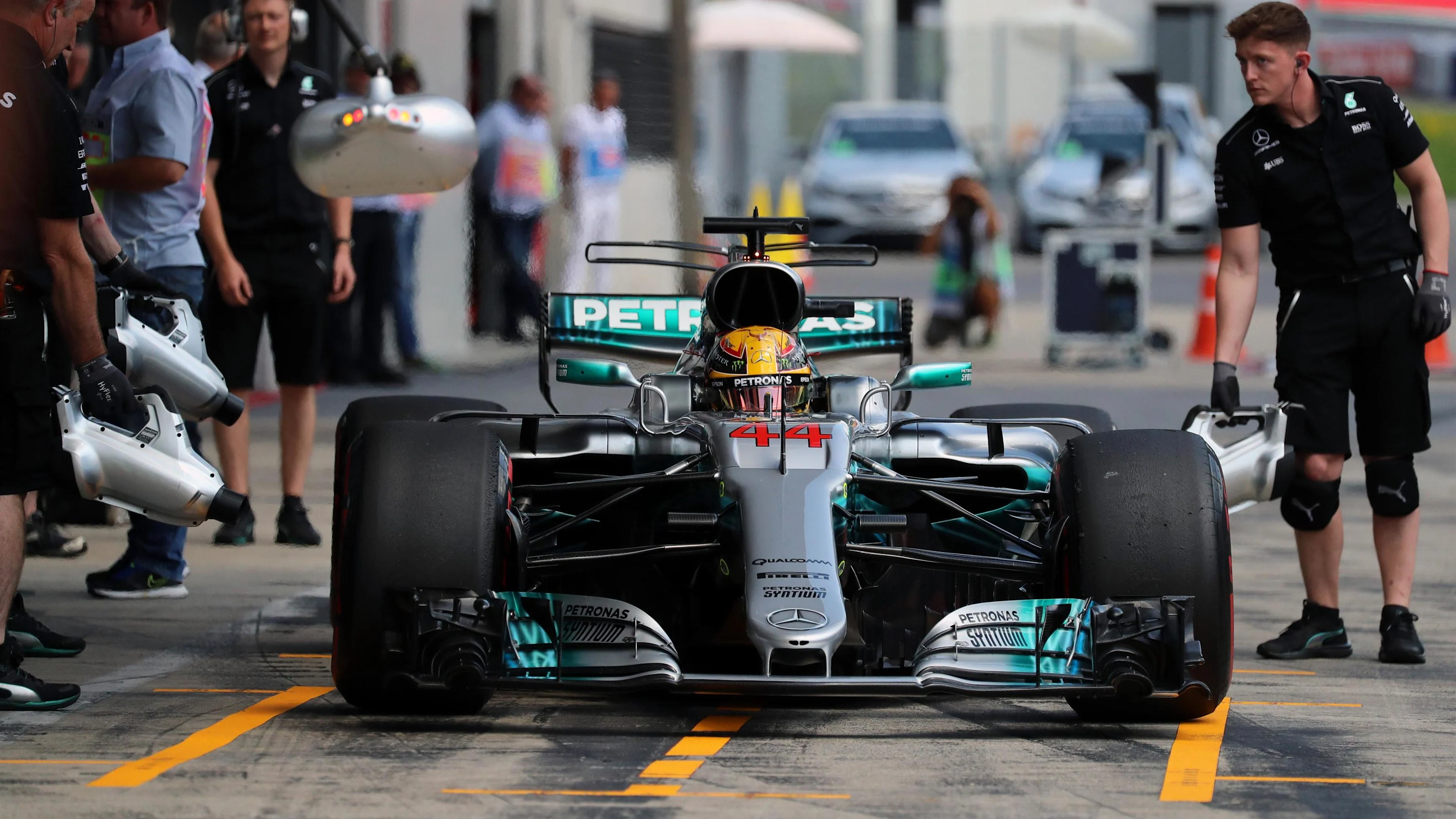 Lewis Hamilton (GBR) Mercedes-Benz F1 W08 Hybrid at Formula One World Championship, Rd9, Austrian