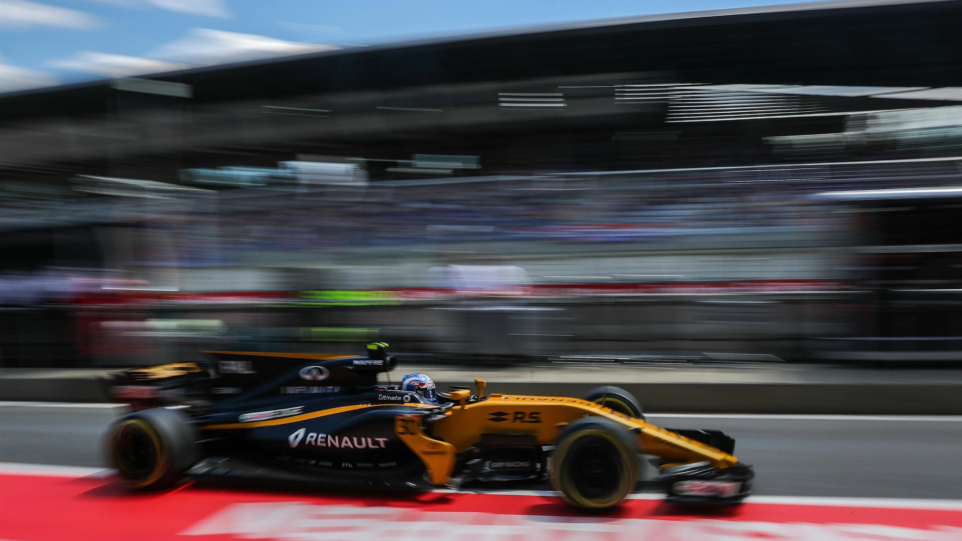 Jolyon Palmer (GBR) Renault Sport F1 Team RS17 at Formula One World Championship, Rd9, Austrian