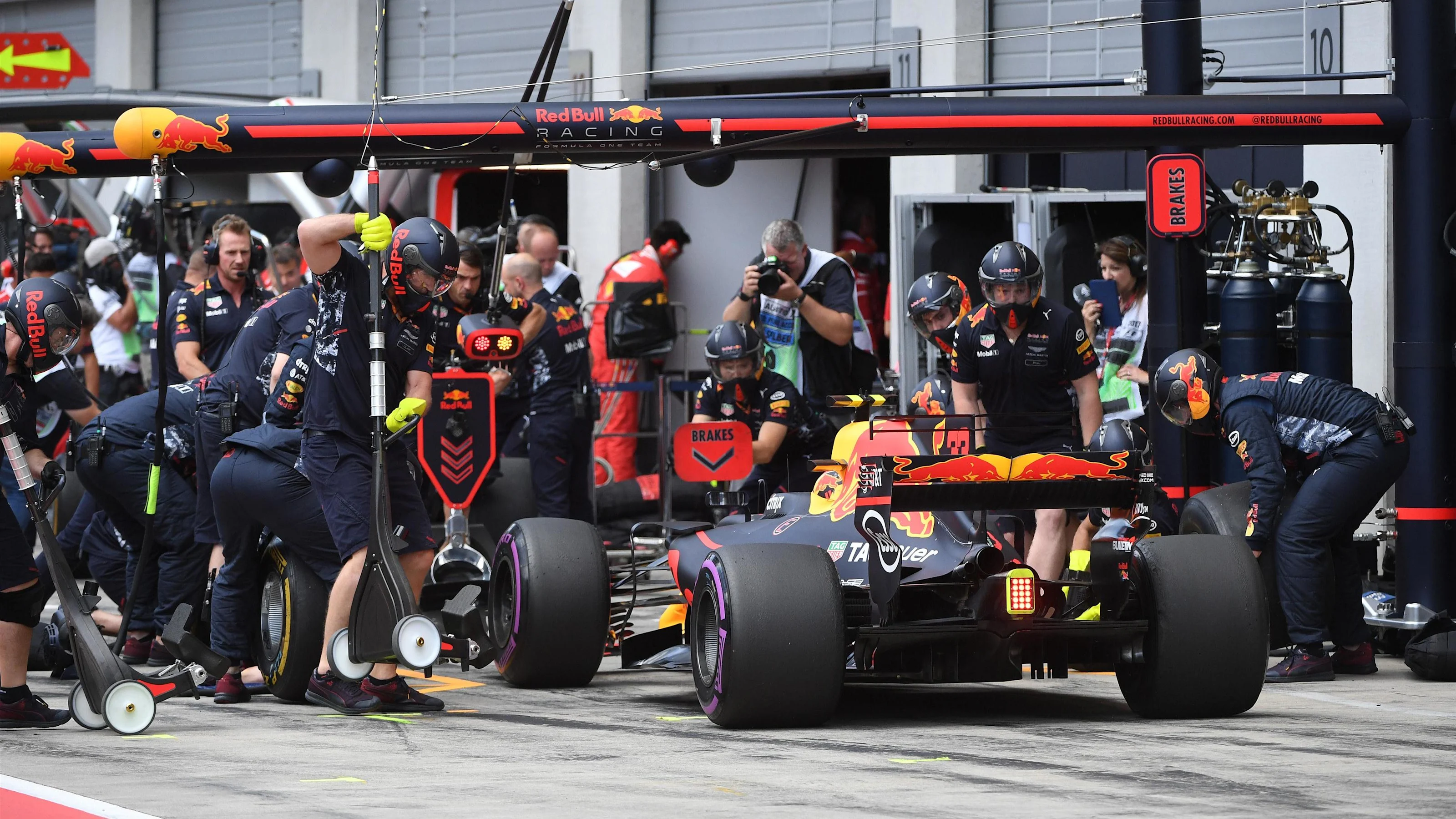 Max Verstappen (NED) Red Bull Racing RB13 pit stop at Formula One World Championship, Rd9, Austrian