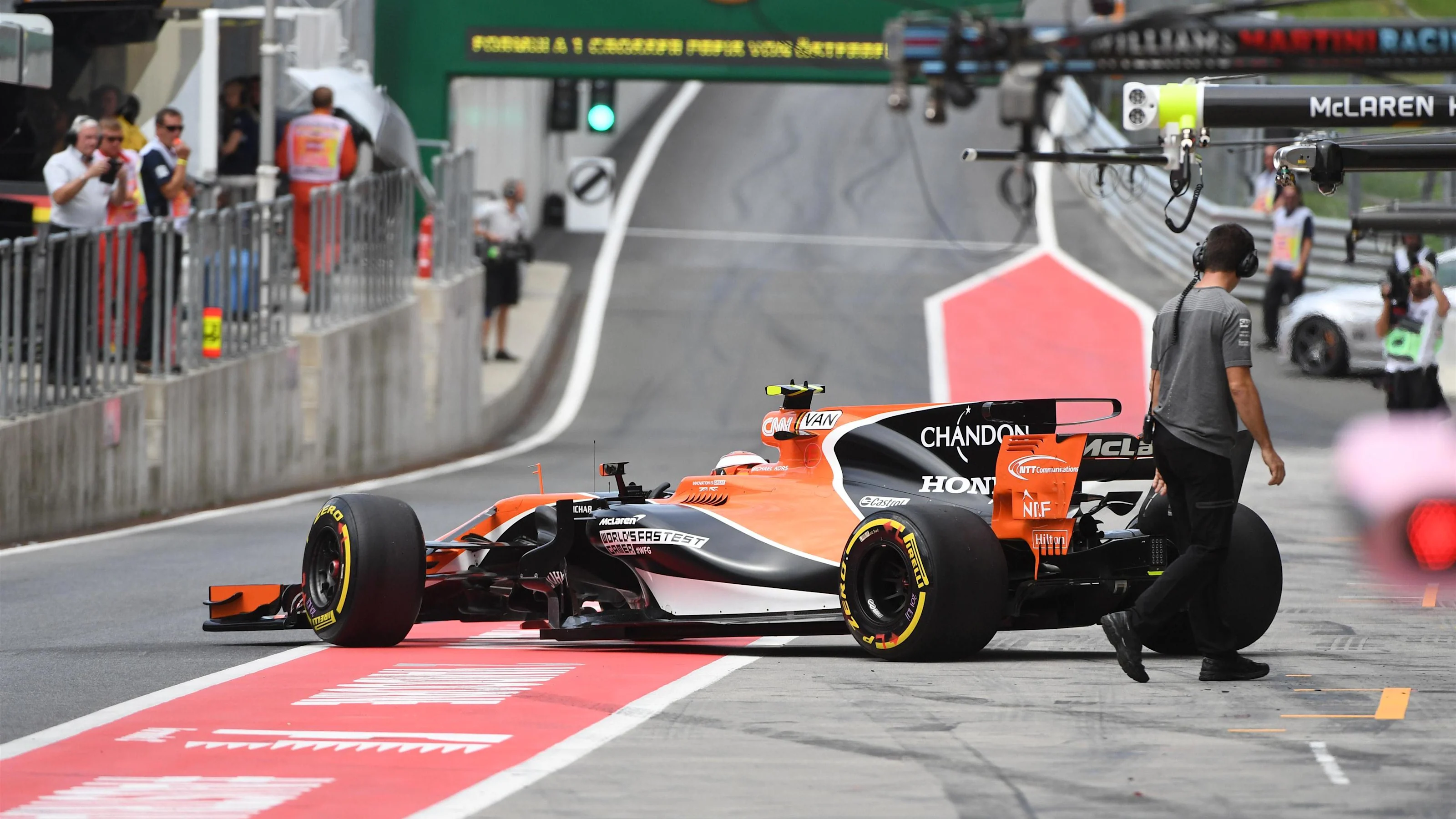Stoffel Vandoorne (BEL) McLaren MCL32 at Formula One World Championship, Rd9, Austrian Grand Prix,