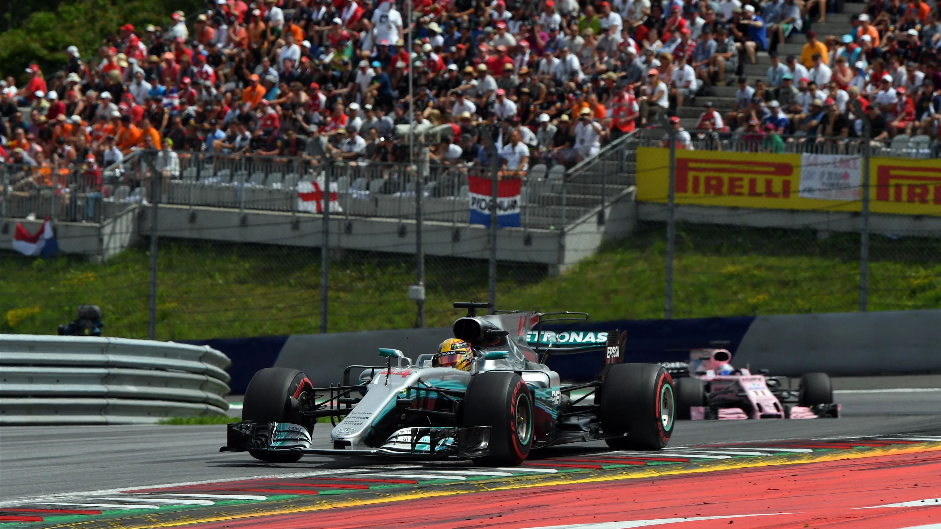 Lewis Hamilton (GBR) Mercedes-Benz F1 W08 Hybrid at Formula One World Championship, Rd9, Austrian