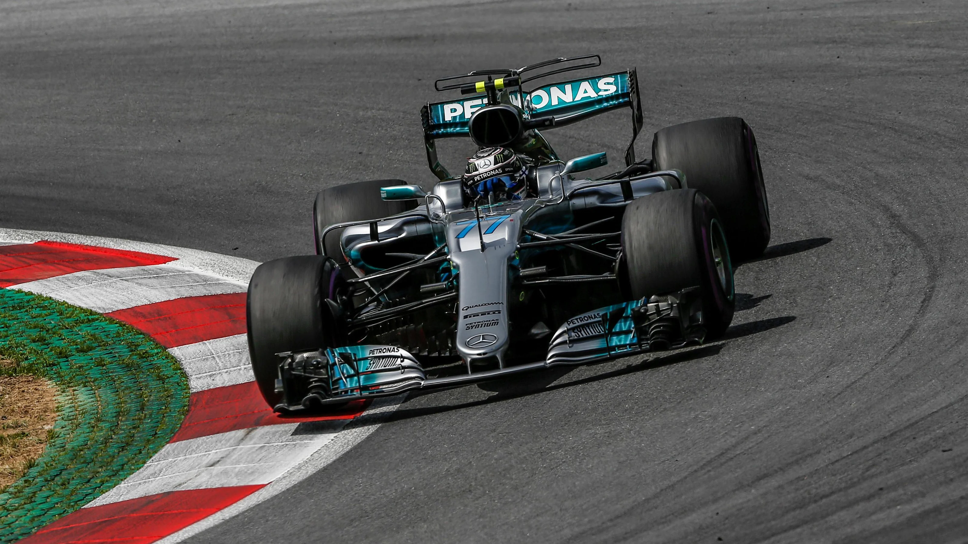 Valtteri Bottas (FIN) Mercedes-Benz F1 W08 Hybrid at Formula One World Championship, Rd9, Austrian