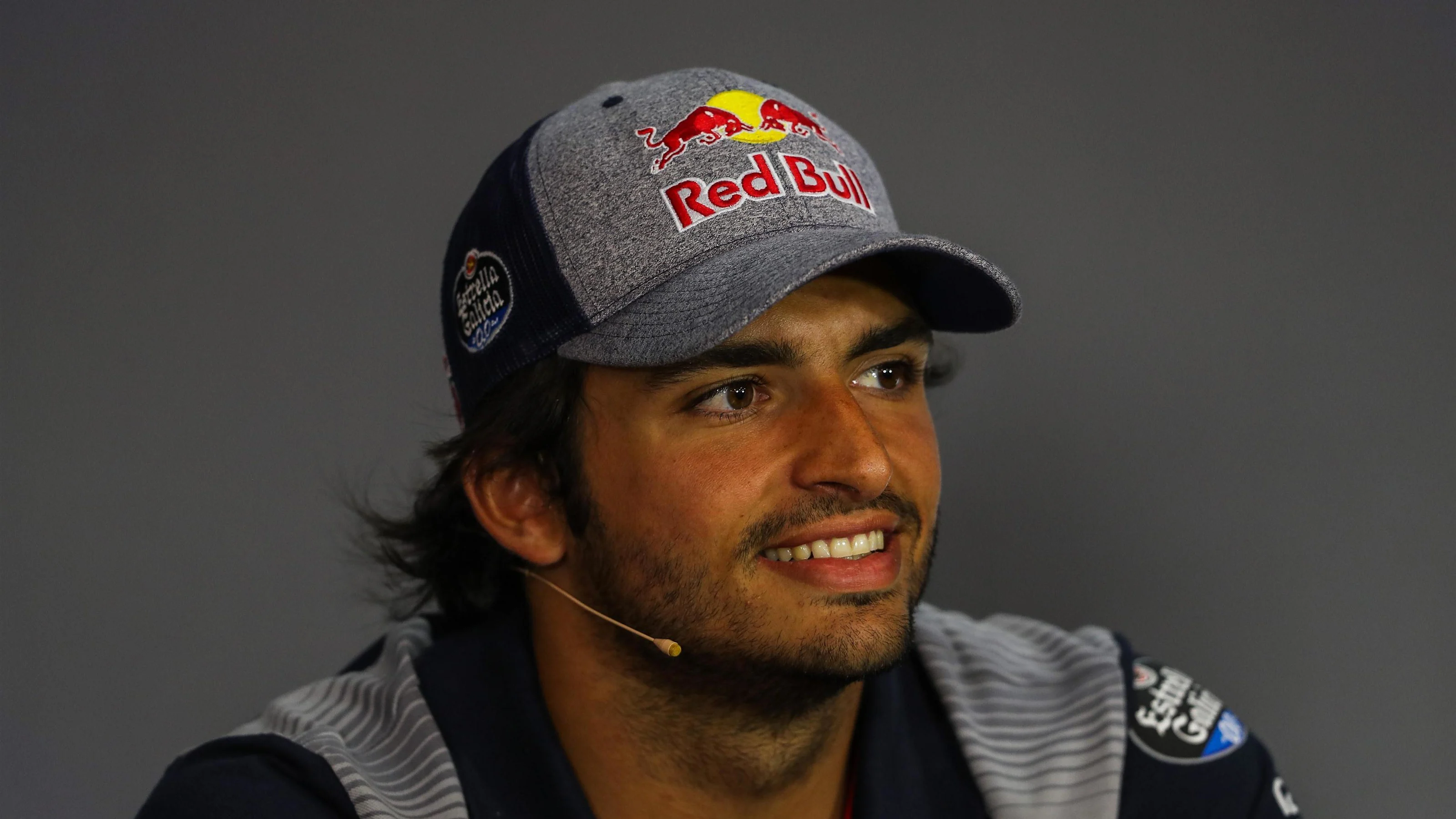 Carlos Sainz jr (ESP) Scuderia Toro Rosso in the Press Conference at Formula One World