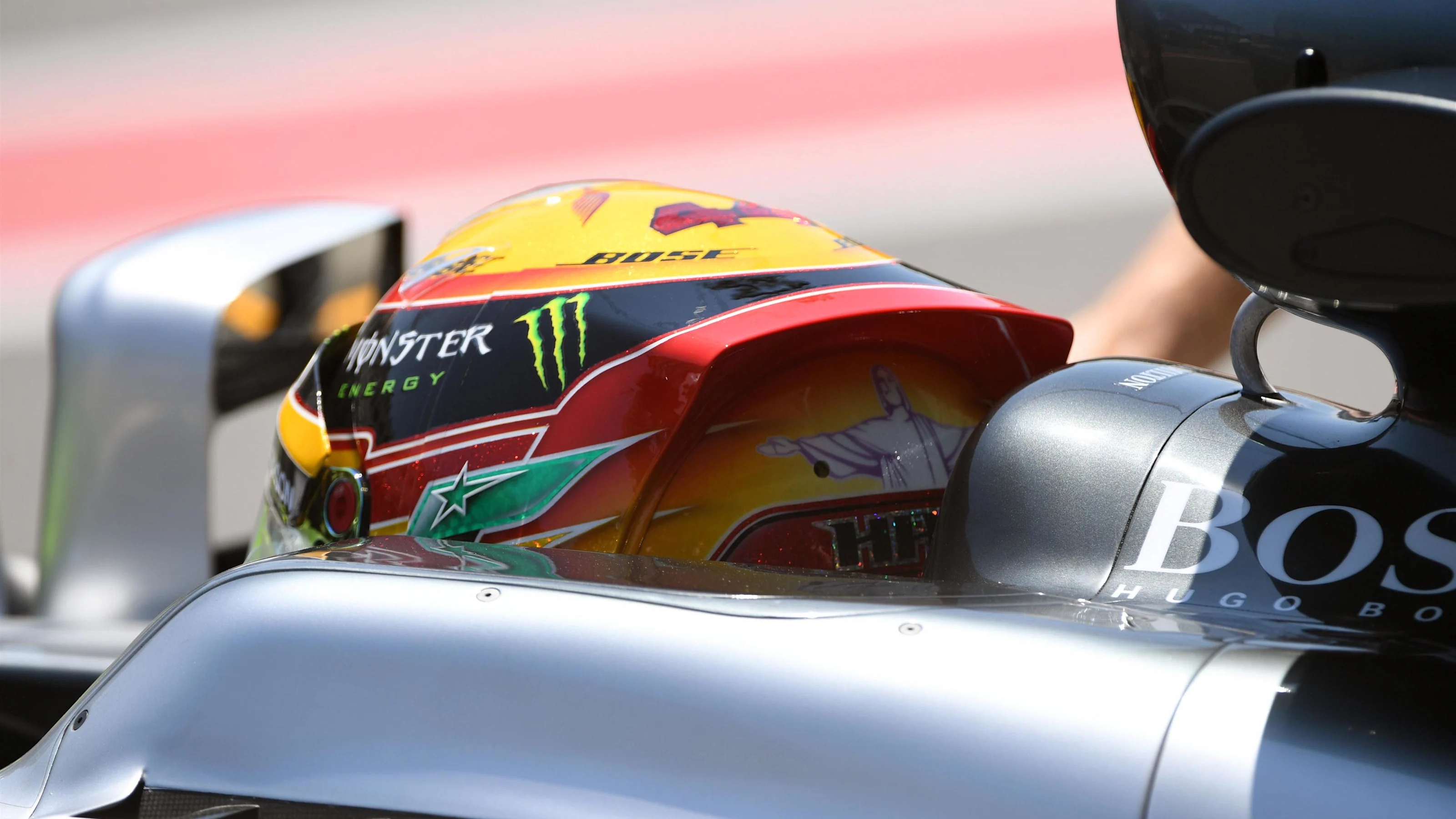 Lewis Hamilton (GBR) Mercedes-Benz F1 W08 Hybrid at Formula One World Championship, Rd8, Azerbaijan