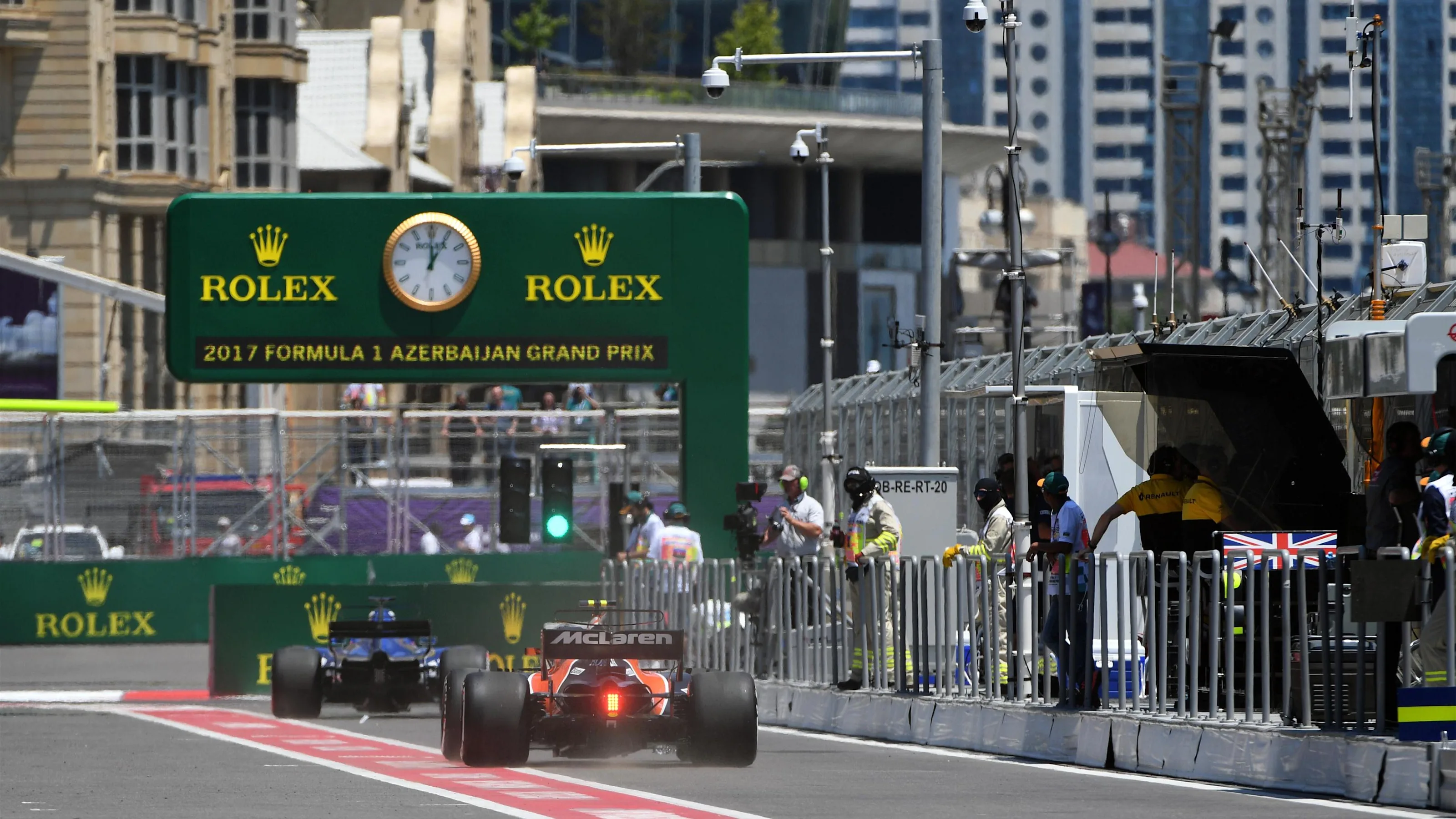 Stoffel Vandoorne (BEL) McLaren MCL32 at Formula One World Championship, Rd8, Azerbaijan Grand