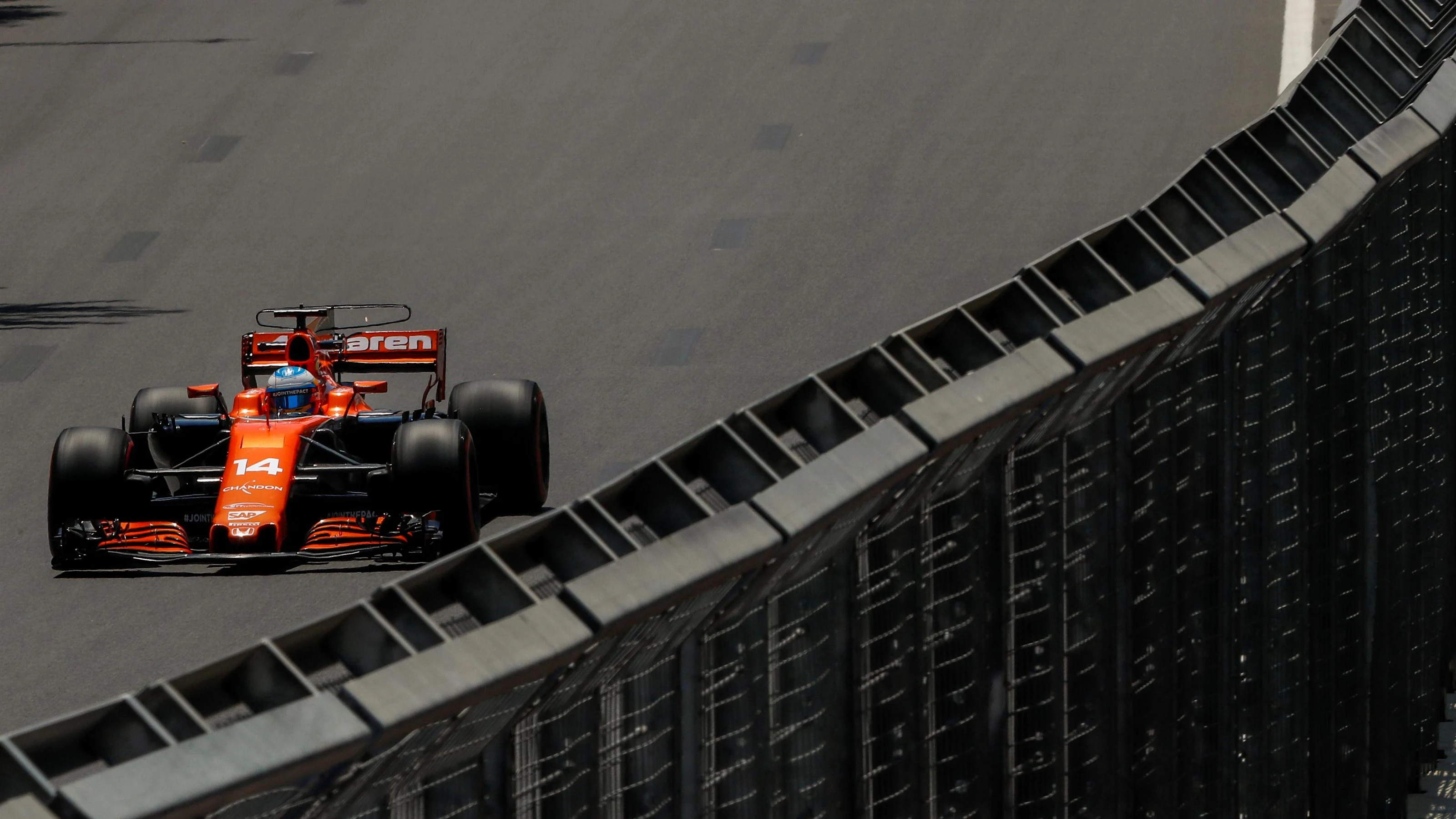 Fernando Alonso (ESP) McLaren MCL32 at Formula One World Championship, Rd8, Azerbaijan Grand Prix,