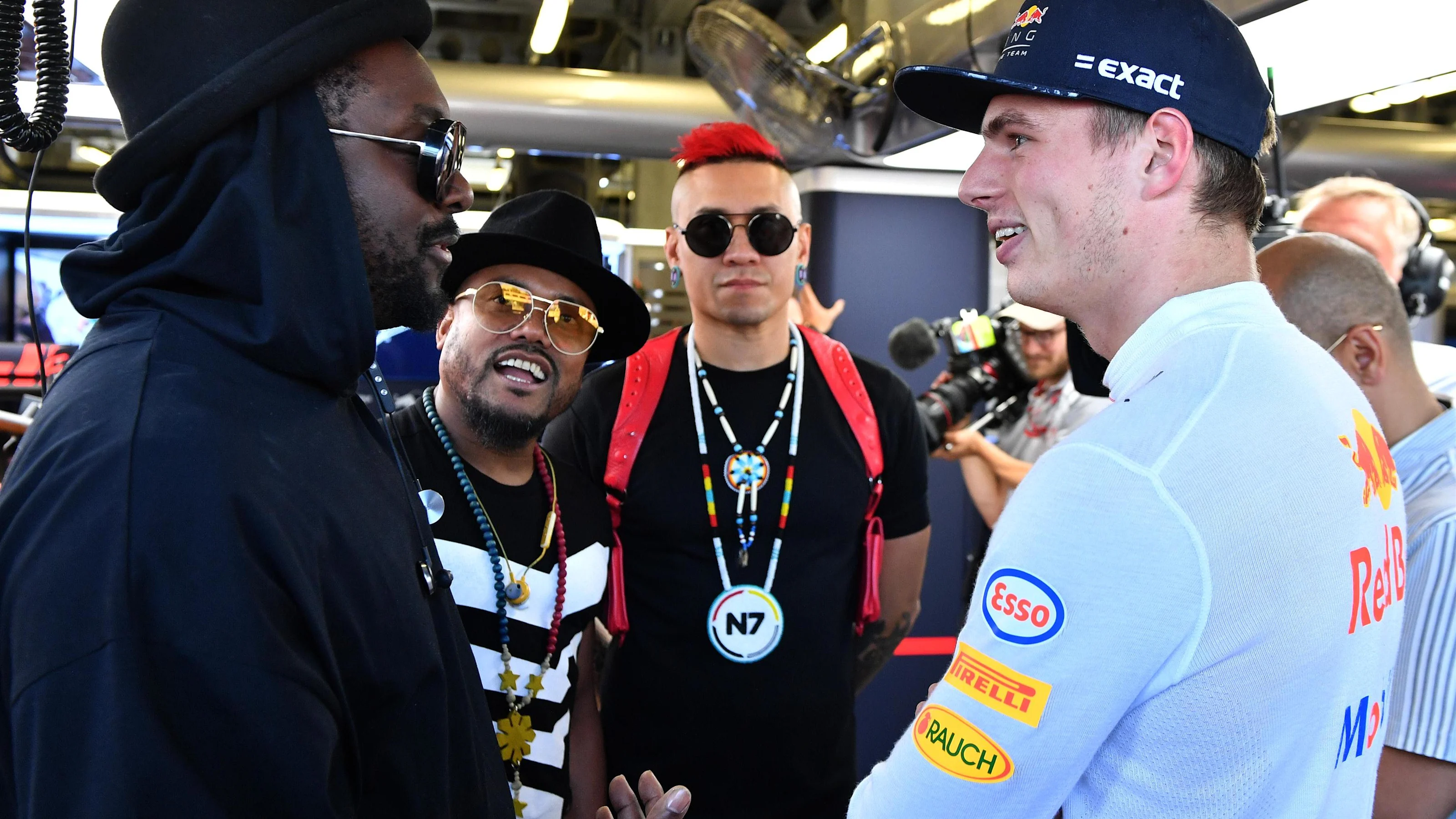 Max Verstappen (NED) Red Bull Racing talks with William James Adams aka Will.I.Am (USA) Black Eyed