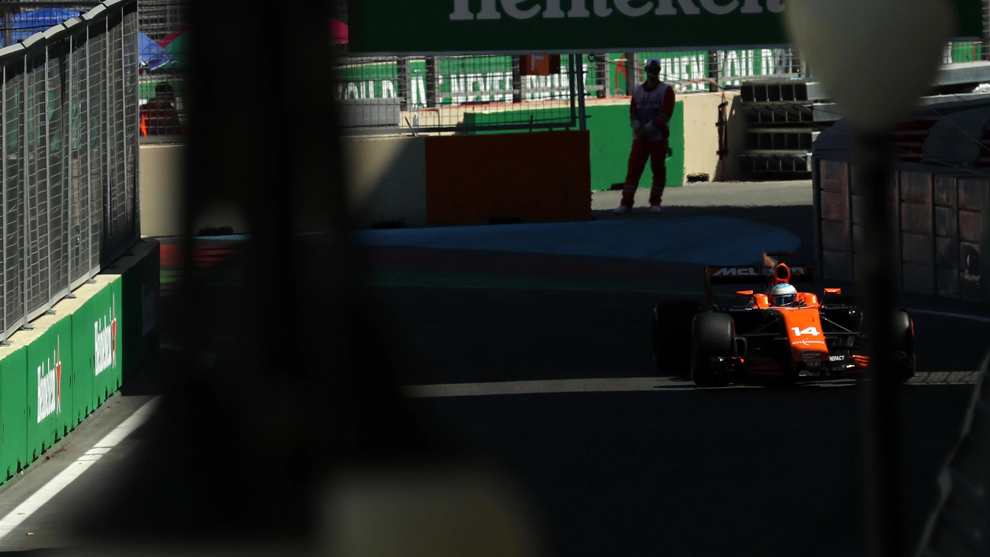 Fernando Alonso (ESP) McLaren MCL32 at Formula One World Championship, Rd8, Azerbaijan Grand Prix,