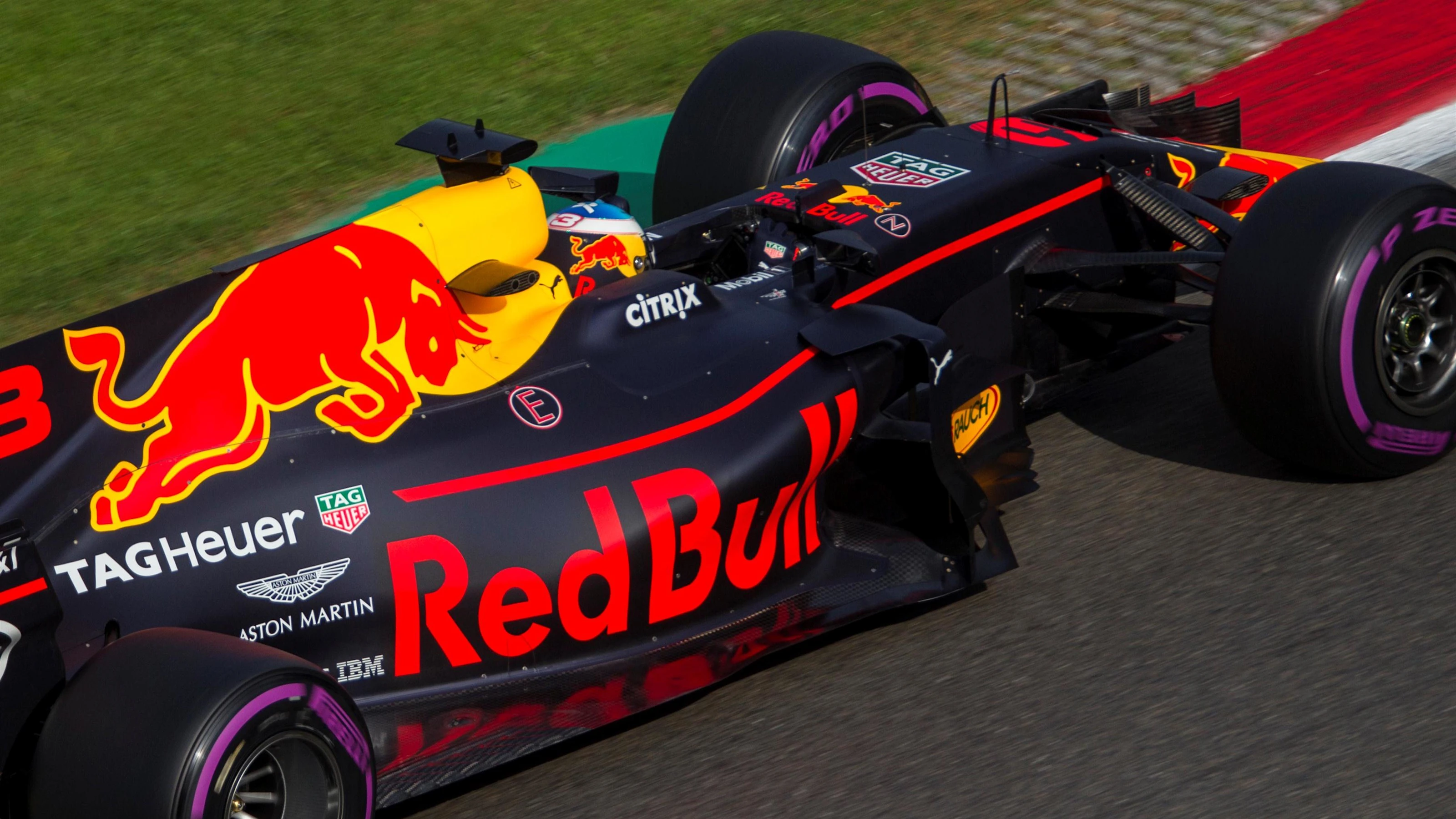 Daniel Ricciardo (AUS) Red Bull Racing RB13 at Formula One World Championship, Rd12, Belgian Grand