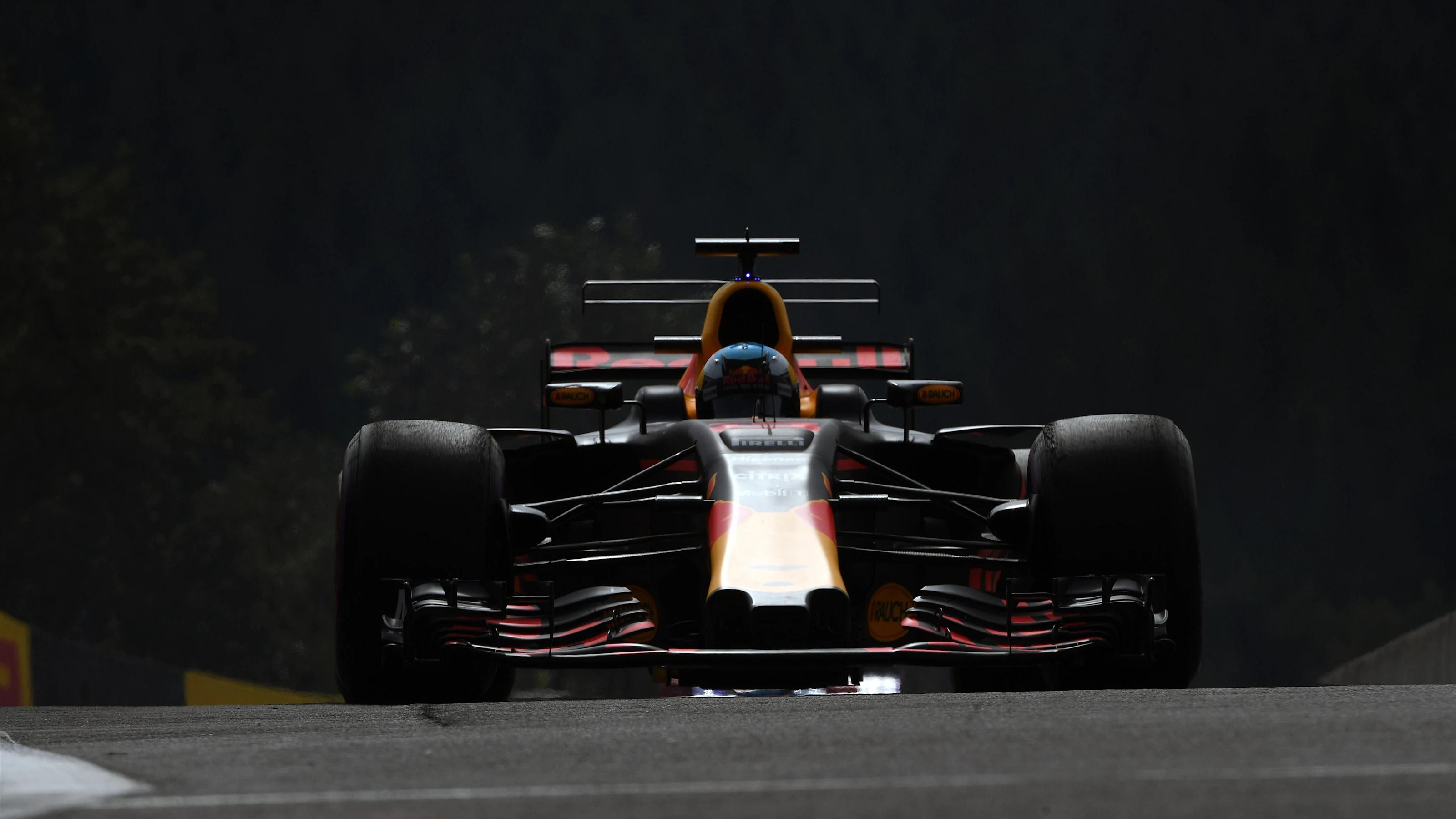 Daniel Ricciardo (AUS) Red Bull Racing RB13 at Formula One World Championship, Rd12, Belgian Grand