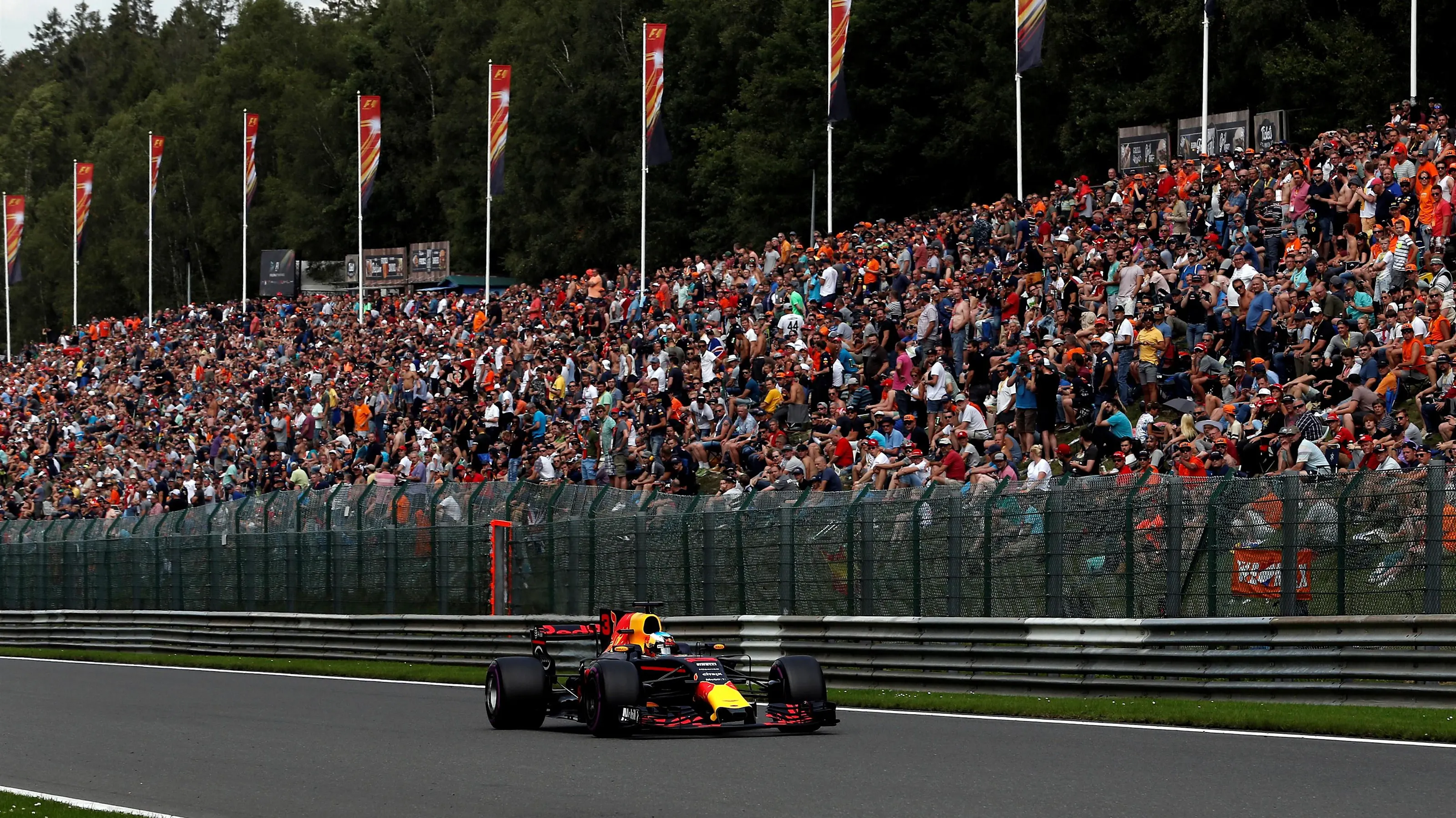 Daniel Ricciardo (AUS) Red Bull Racing RB13 at Formula One World Championship, Rd12, Belgian Grand