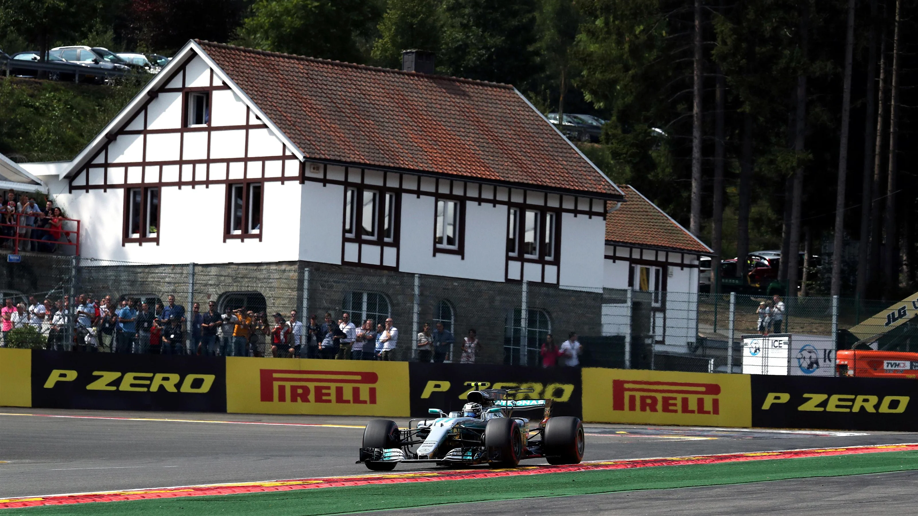 Valtteri Bottas (FIN) Mercedes-Benz F1 W08 Hybrid at Formula One World Championship, Rd12, Belgian