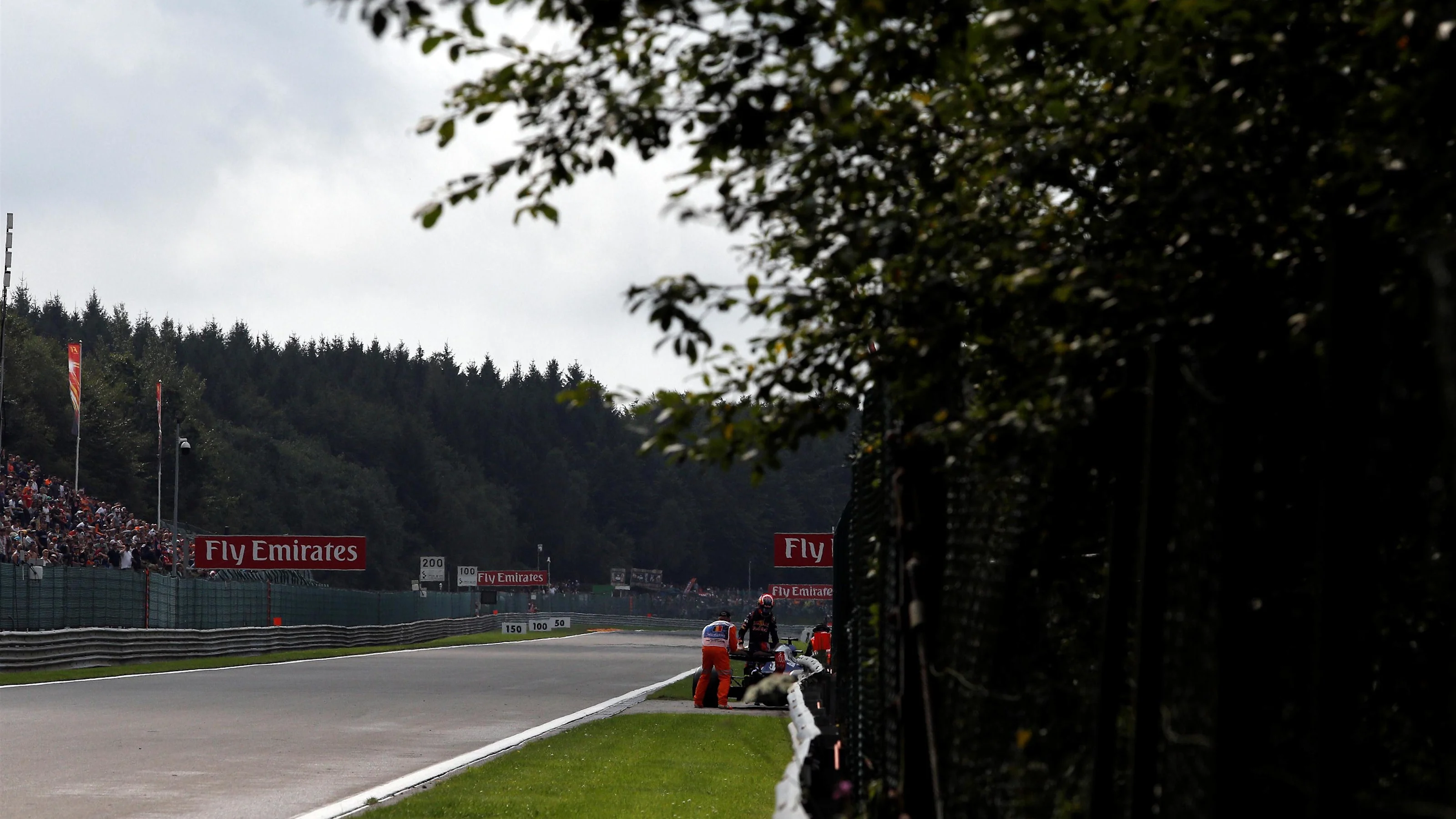 Daniil Kvyat (RUS) Scuderia Toro Rosso STR12 stops on track in FP3 at Formula One World