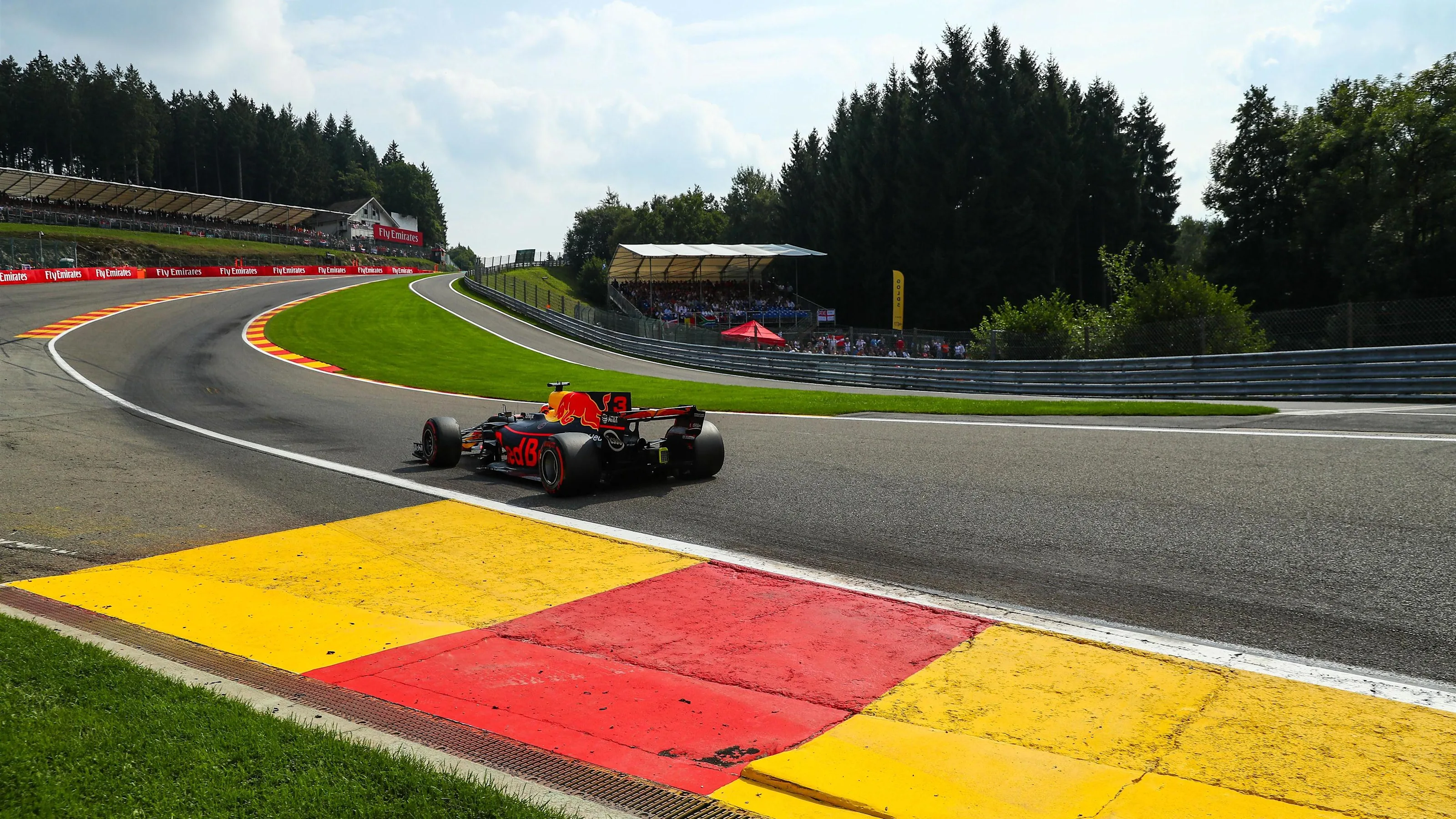 Daniel Ricciardo (AUS) Red Bull Racing RB13 at Formula One World Championship, Rd12, Belgian Grand